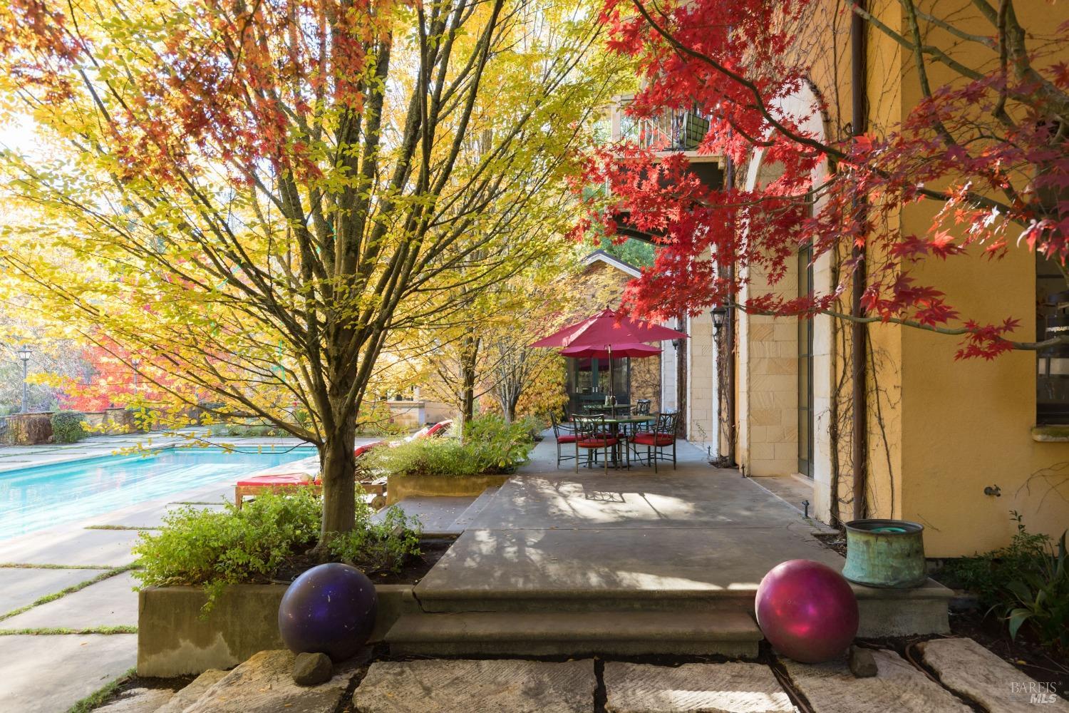 Detail Gallery Image 18 of 37 For 18730 Canyon Rd, Sonoma,  CA 95476 - 4 Beds | 4/1 Baths