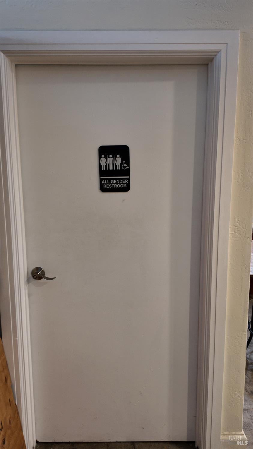 Detail Gallery Image 10 of 13 For 529 4th St, Santa Rosa,  CA 95401 - – Beds | – Baths