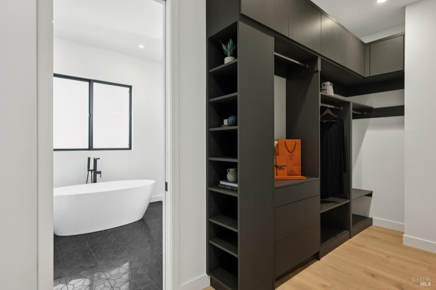 Detail Gallery Image 41 of 71 For 2156 Wedgewood Way, Santa Rosa,  CA 95404 - 4 Beds | 4/1 Baths