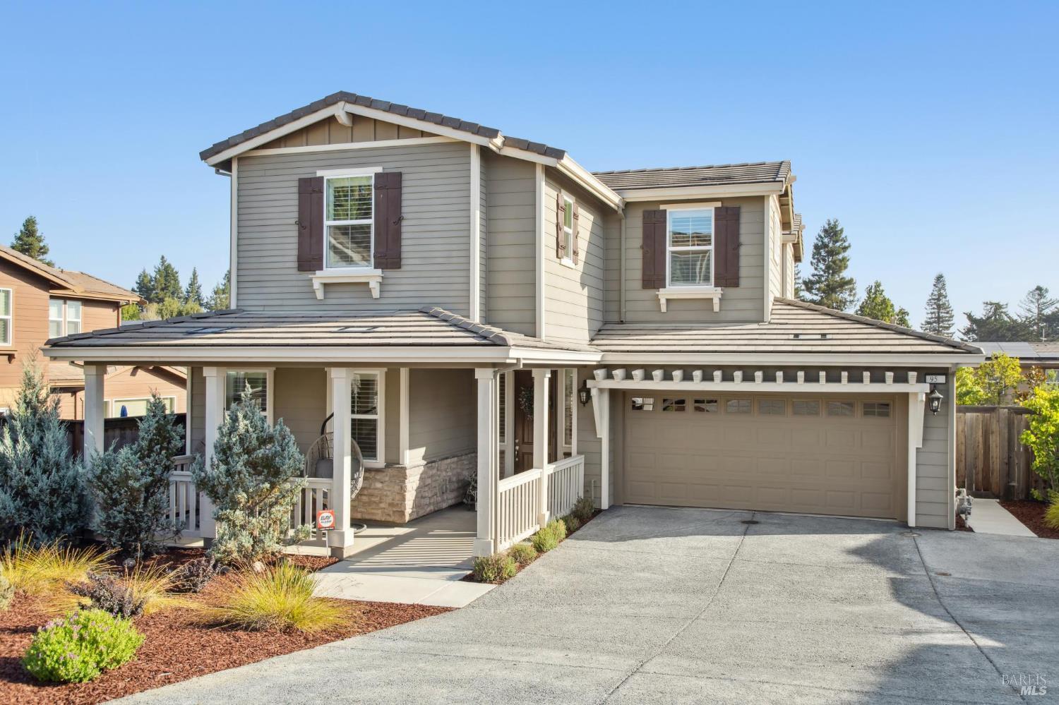 Detail Gallery Image 4 of 79 For 95 Jagla St, Cotati,  CA 94931 - 4 Beds | 4 Baths