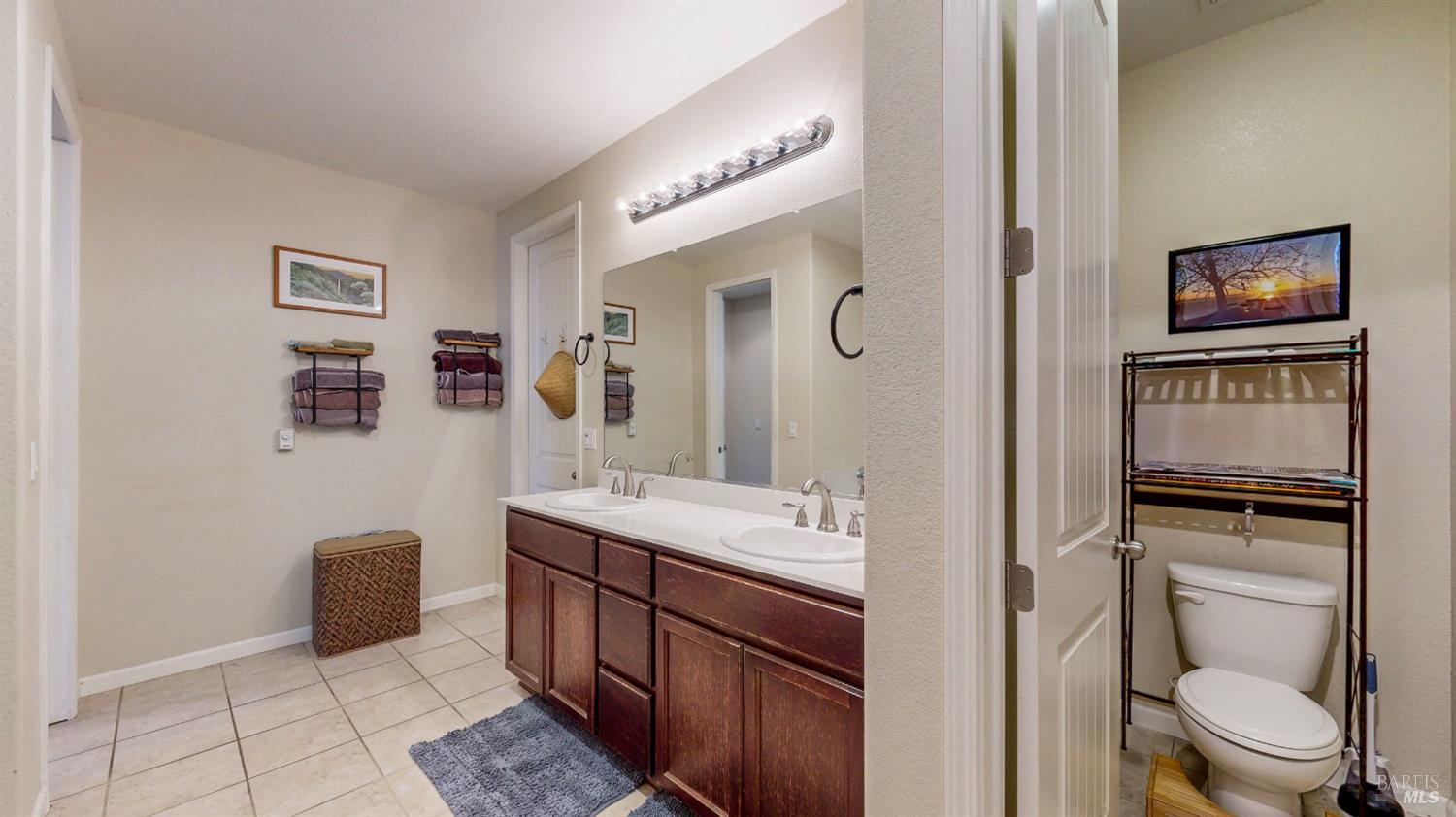 Detail Gallery Image 20 of 55 For 3826 Danbury Way, Fairfield,  CA 94533 - 5 Beds | 3/1 Baths