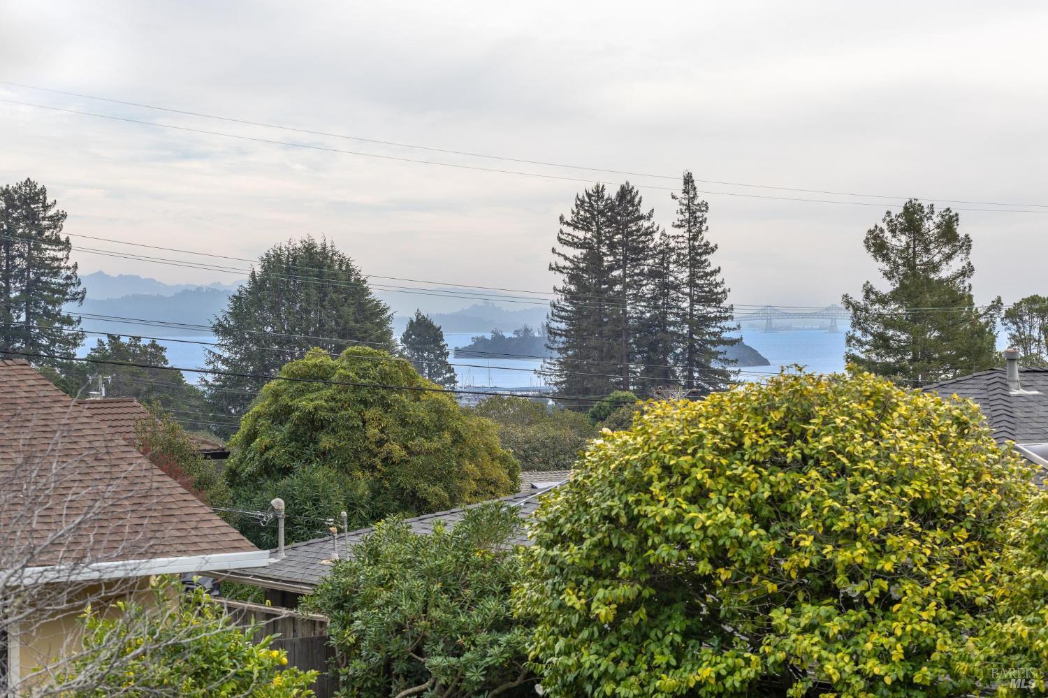 Detail Gallery Image 61 of 74 For 55 Las Casas Dr, San Rafael,  CA 94901 - 3 Beds | 2/1 Baths