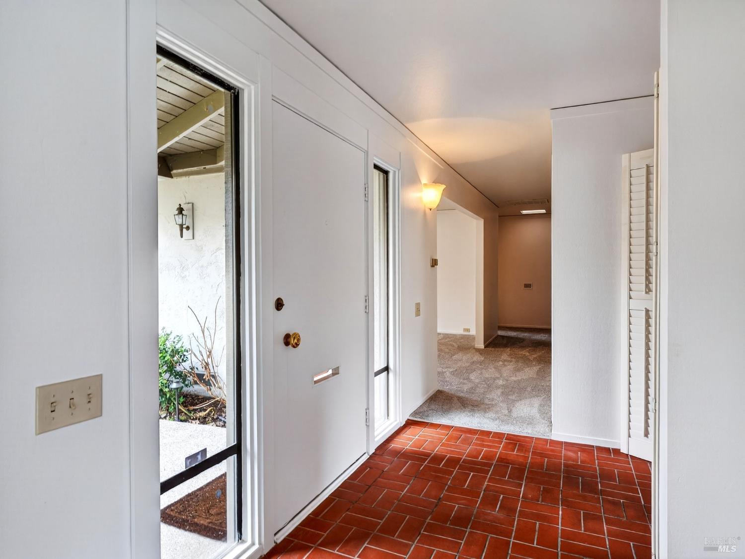 Detail Gallery Image 8 of 46 For 113 Bonnie Brook Dr, Napa,  CA 94558 - 2 Beds | 2 Baths