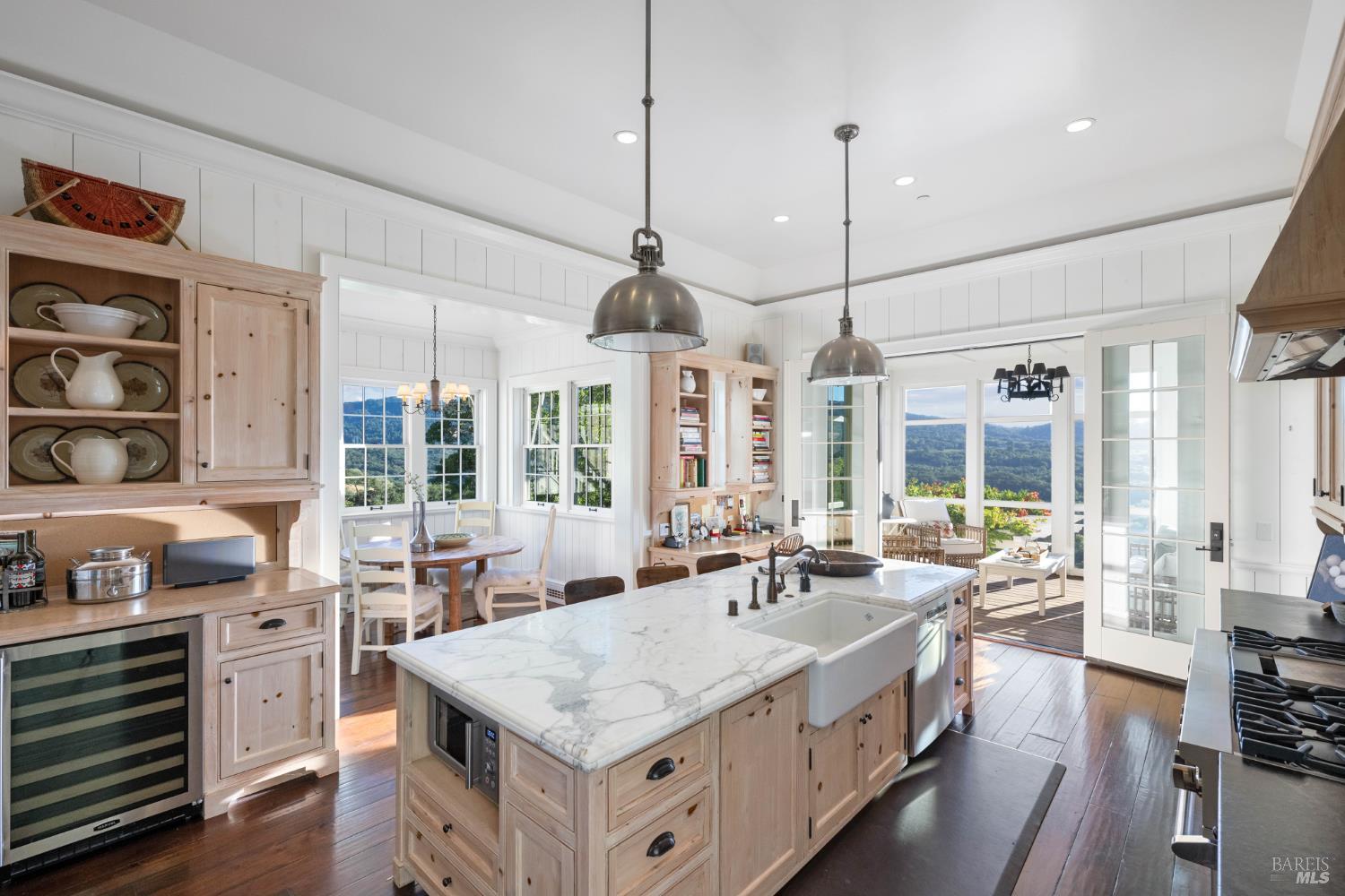 Detail Gallery Image 7 of 41 For 2220 Warm Springs Rd, Glen Ellen,  CA 95442 - 4 Beds | 4/1 Baths