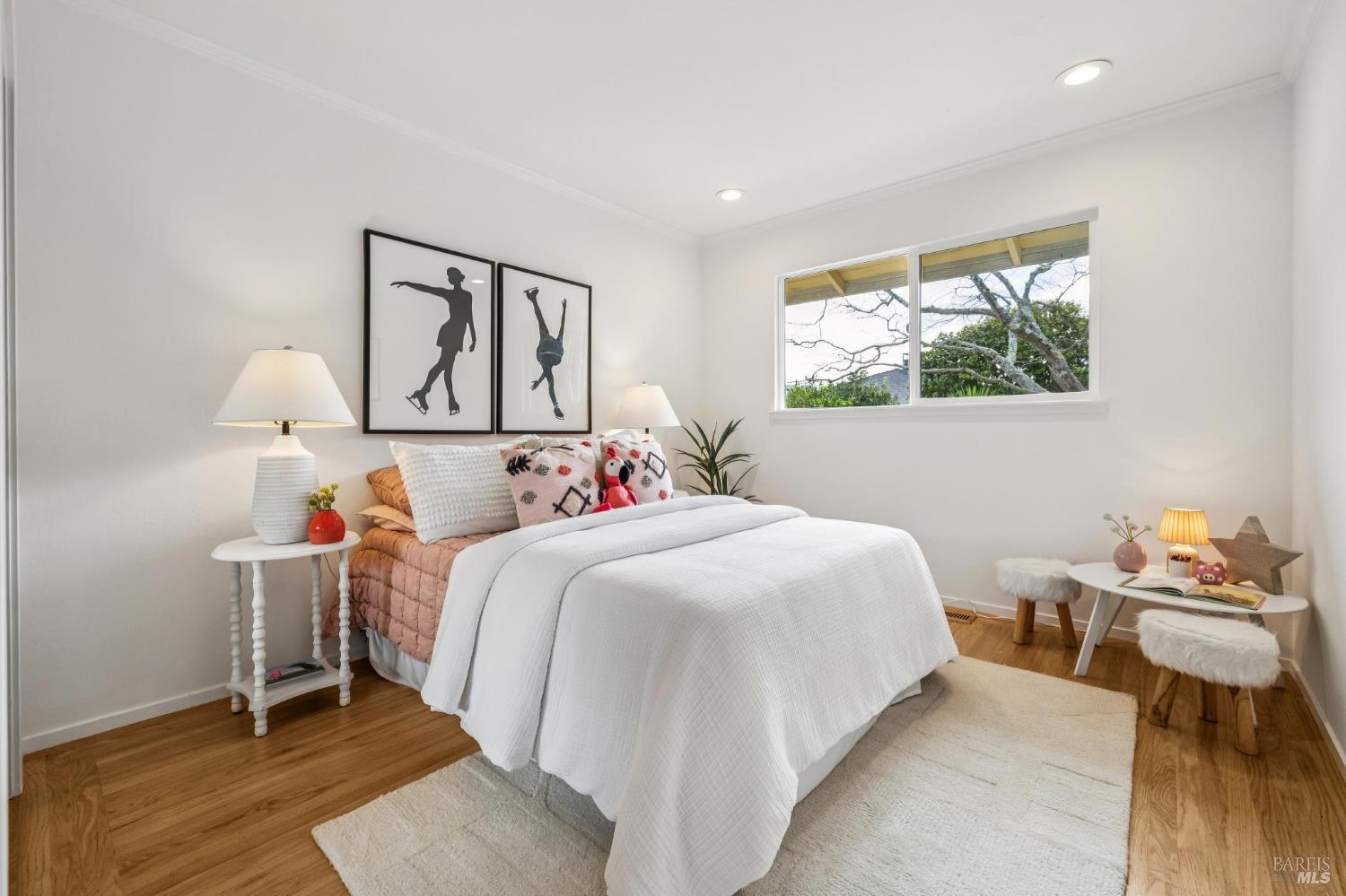 Detail Gallery Image 34 of 74 For 55 Las Casas Dr, San Rafael,  CA 94901 - 3 Beds | 2/1 Baths