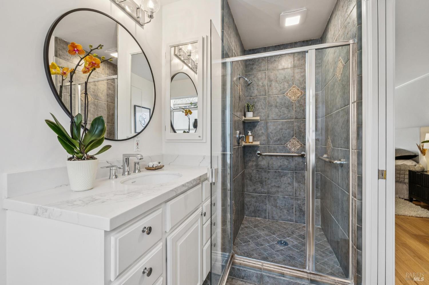 Detail Gallery Image 30 of 74 For 55 Las Casas Dr, San Rafael,  CA 94901 - 3 Beds | 2/1 Baths