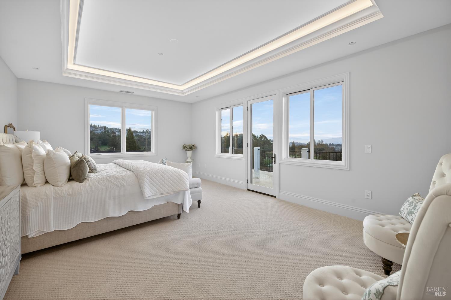 Detail Gallery Image 21 of 56 For 3724 Lakebriar Pl, Santa Rosa,  CA 95403 - 5 Beds | 4 Baths