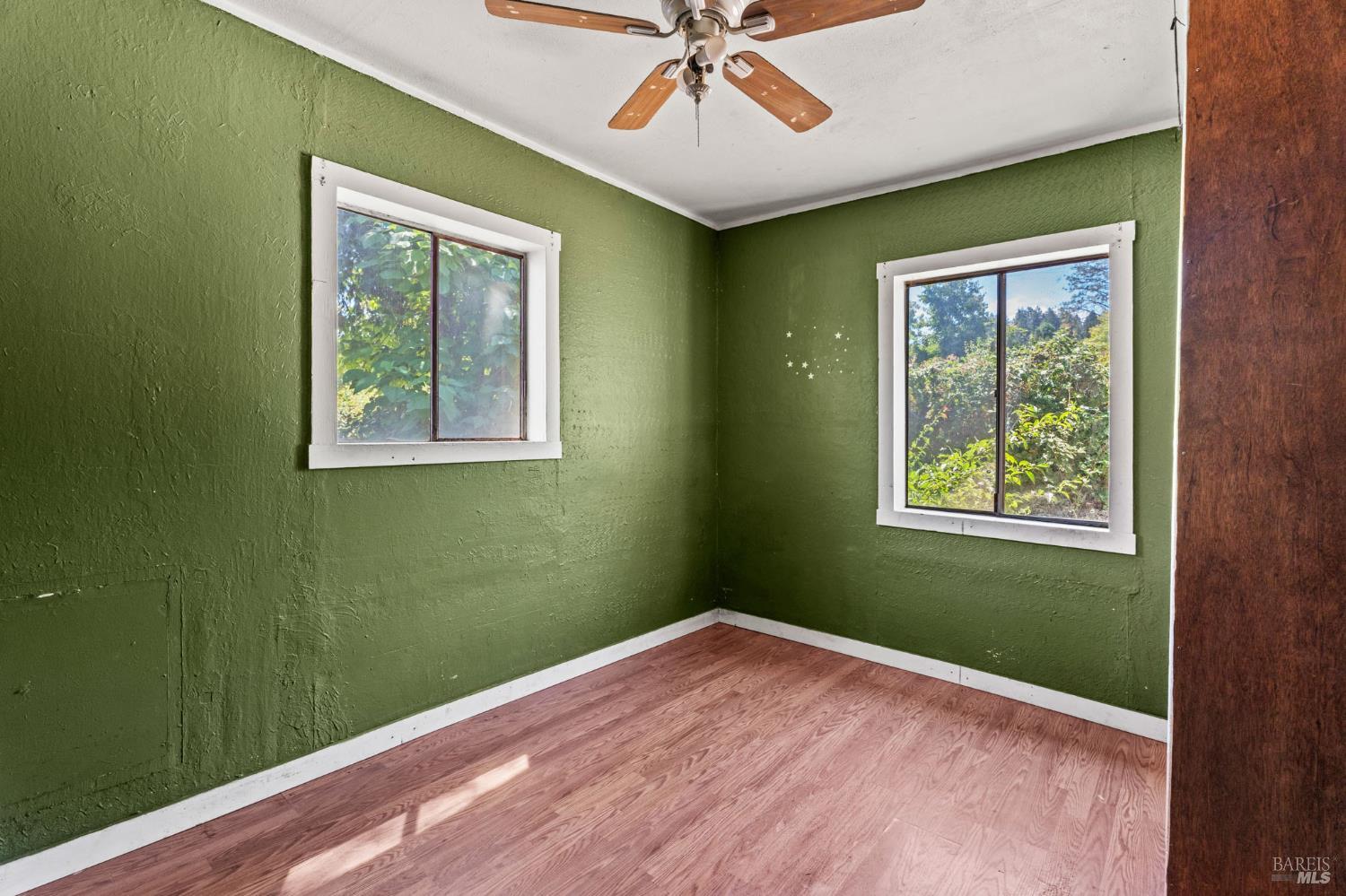 Detail Gallery Image 11 of 25 For 454 Della Ave, Willits,  CA 95490 - 3 Beds | 1/1 Baths