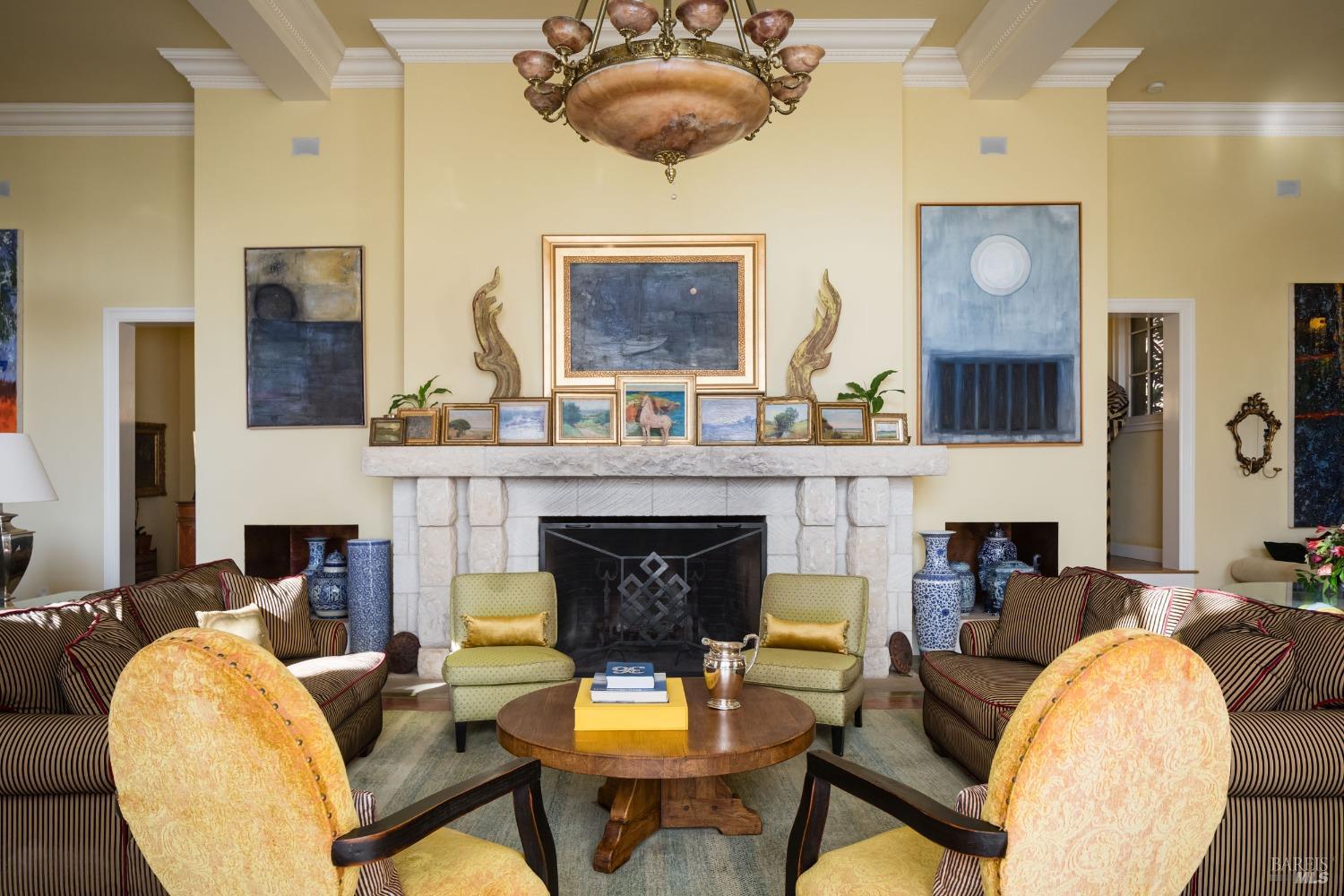 Detail Gallery Image 6 of 37 For 18730 Canyon Rd, Sonoma,  CA 95476 - 4 Beds | 4/1 Baths