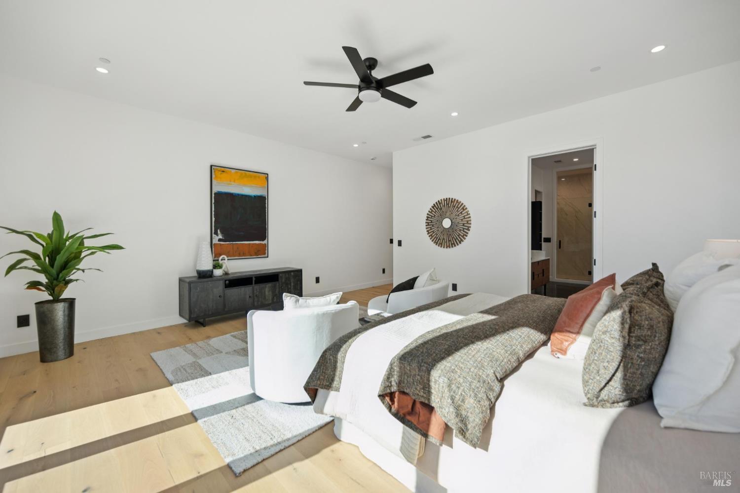 Detail Gallery Image 37 of 71 For 2156 Wedgewood Way, Santa Rosa,  CA 95404 - 4 Beds | 4/1 Baths