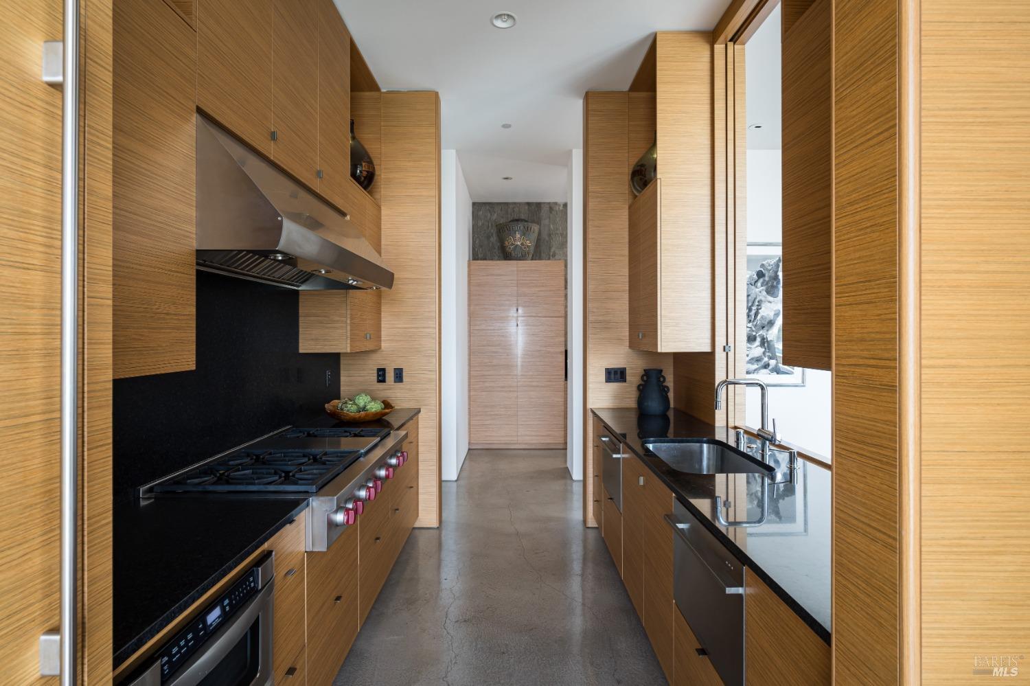 Detail Gallery Image 15 of 33 For 2947 Cavedale Rd, Glen Ellen,  CA 95442 - 3 Beds | 3/1 Baths