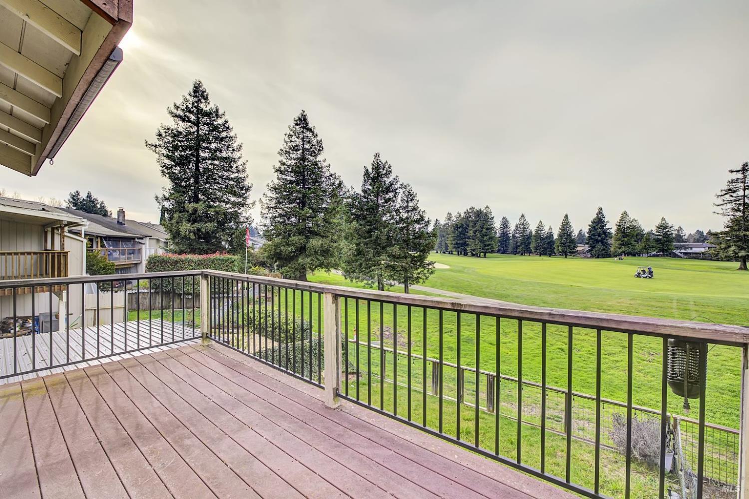 Detail Gallery Image 2 of 49 For 870 Hudis St, Rohnert Park,  CA 94928 - 2 Beds | 2/1 Baths