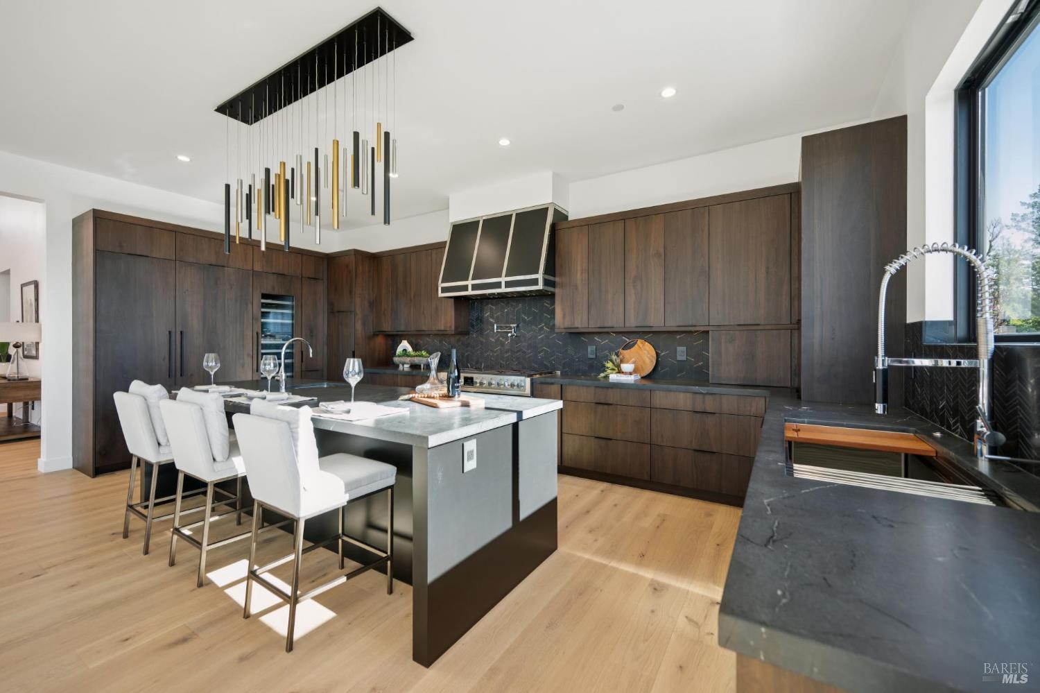 Detail Gallery Image 24 of 71 For 2156 Wedgewood Way, Santa Rosa,  CA 95404 - 4 Beds | 4/1 Baths