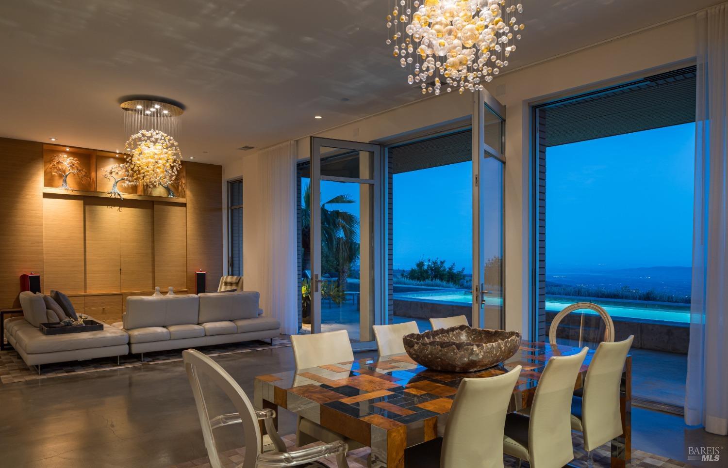 Detail Gallery Image 9 of 33 For 2947 Cavedale Rd, Glen Ellen,  CA 95442 - 3 Beds | 3/1 Baths