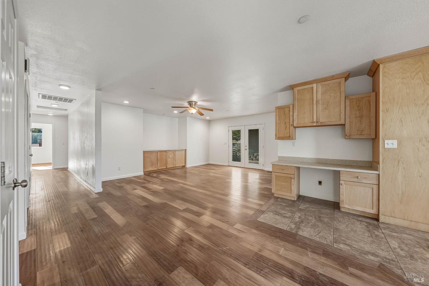 Detail Gallery Image 4 of 63 For 5585 Sunrise Dr, Kelseyville,  CA 95451 - 5 Beds | 2 Baths