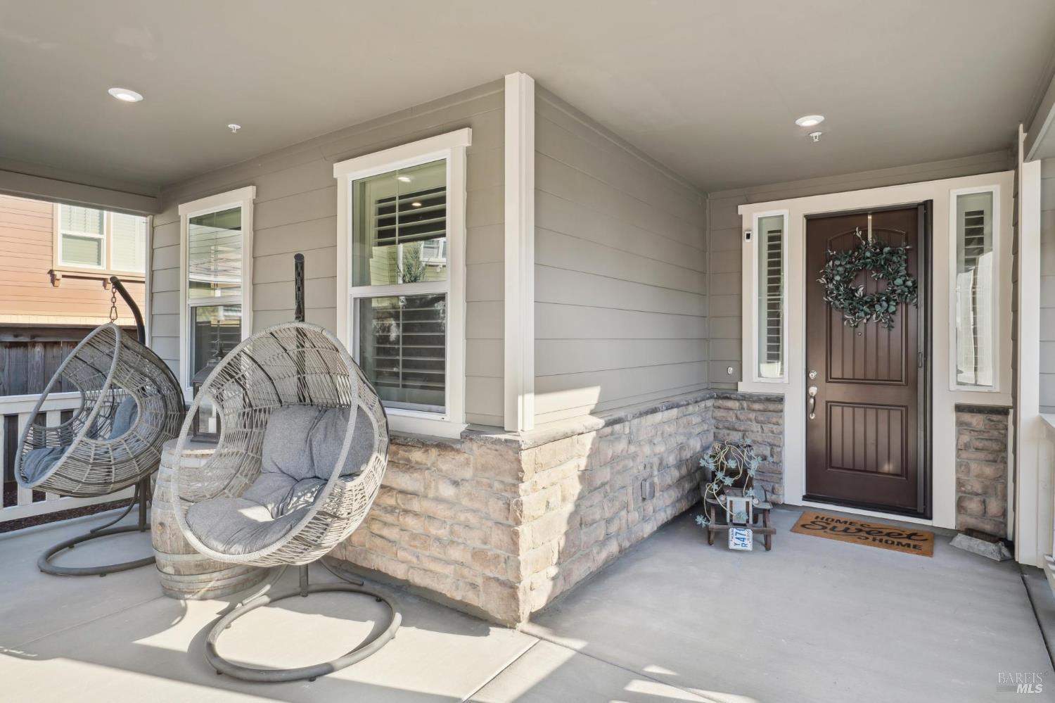 Detail Gallery Image 5 of 79 For 95 Jagla St, Cotati,  CA 94931 - 4 Beds | 4 Baths