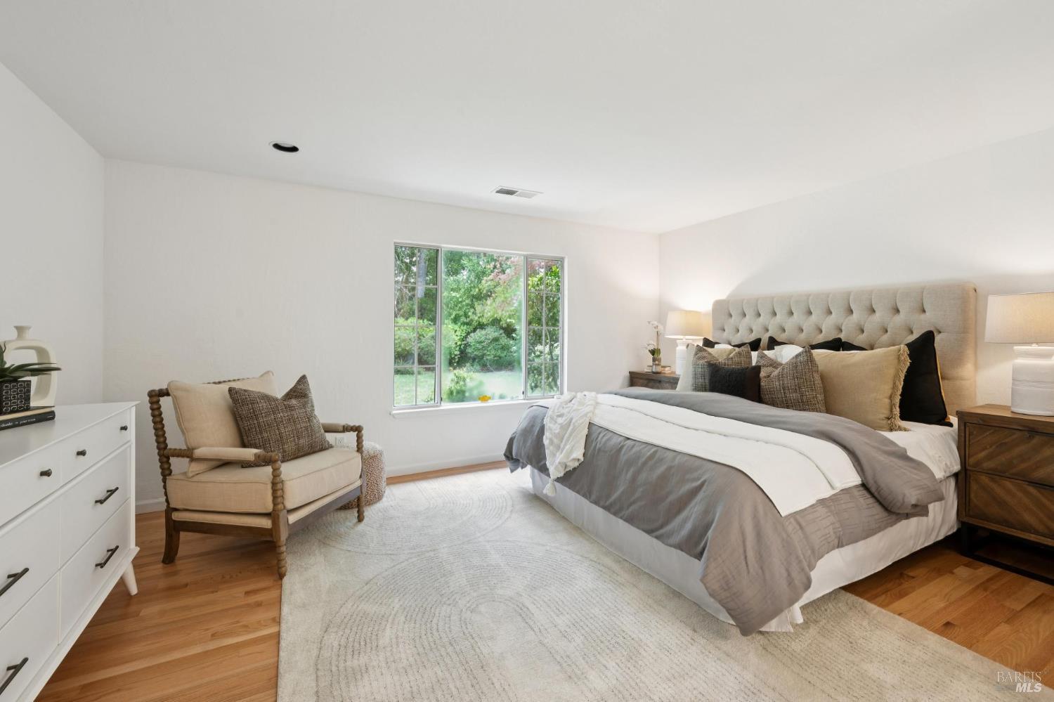 Detail Gallery Image 20 of 31 For 49 Don Timoteo Ct, Sonoma,  CA 95476 - 3 Beds | 3 Baths