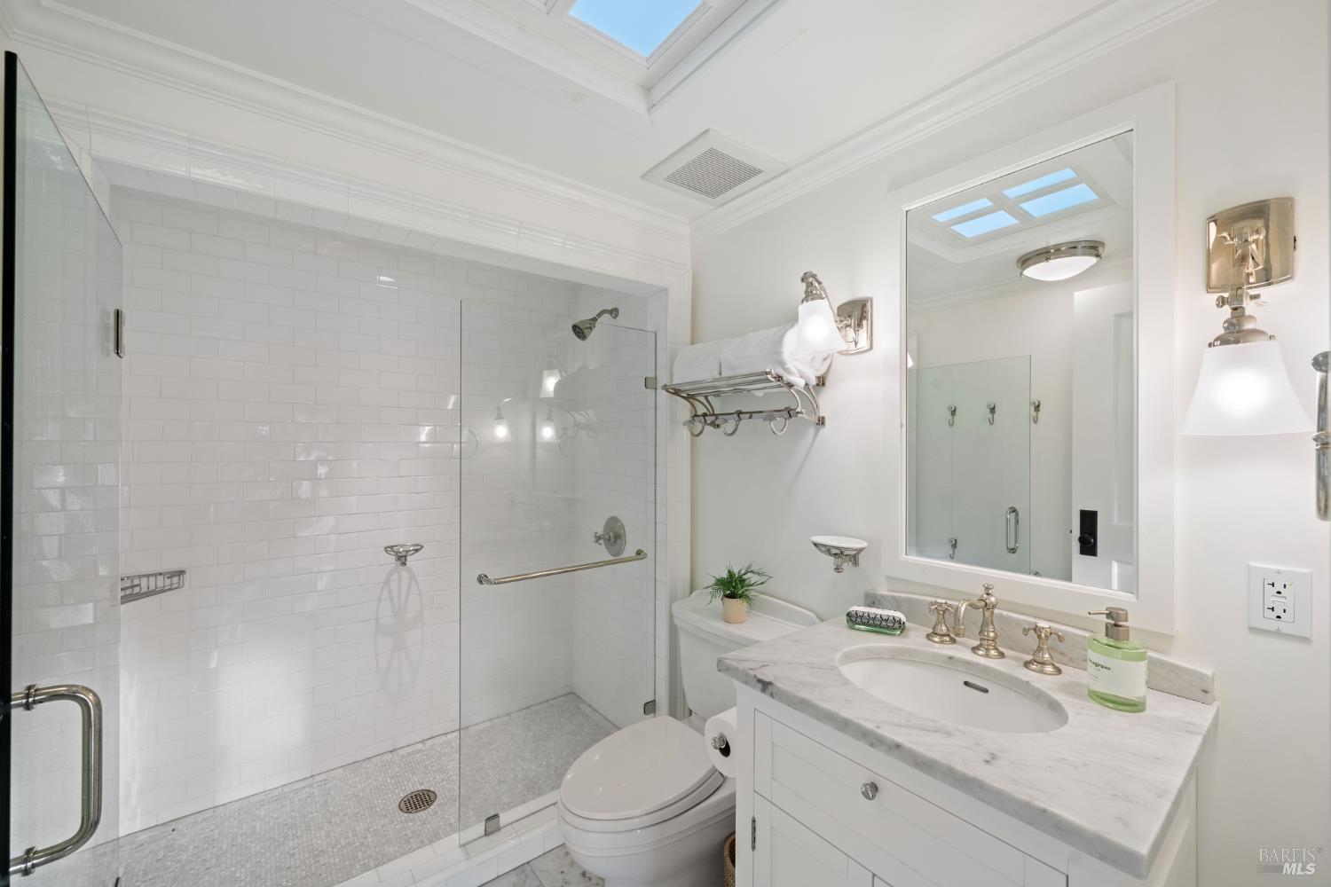 Detail Gallery Image 25 of 41 For 2220 Warm Springs Rd, Glen Ellen,  CA 95442 - 4 Beds | 4/1 Baths