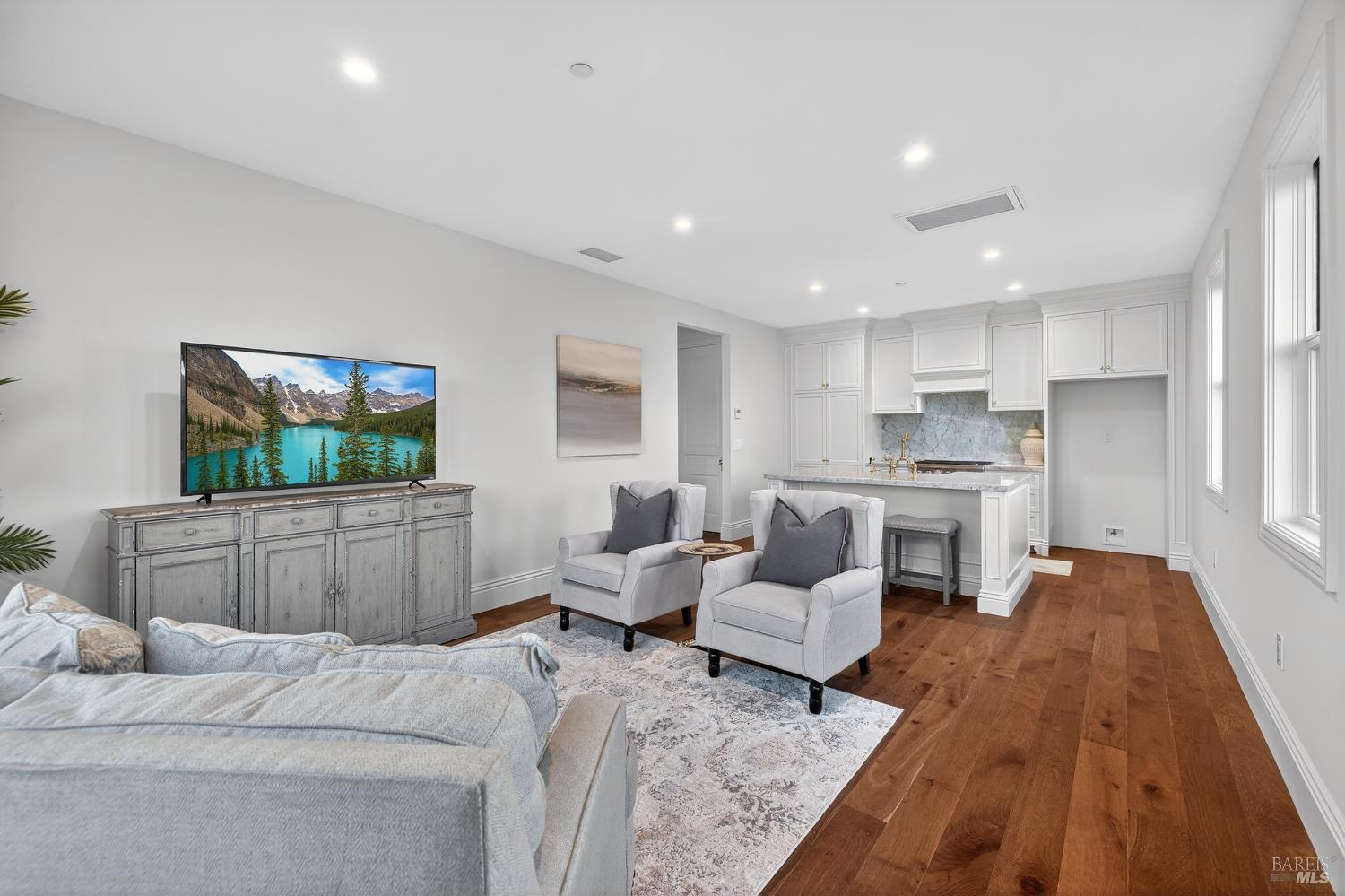 Detail Gallery Image 41 of 56 For 3724 Lakebriar Pl, Santa Rosa,  CA 95403 - 5 Beds | 4 Baths