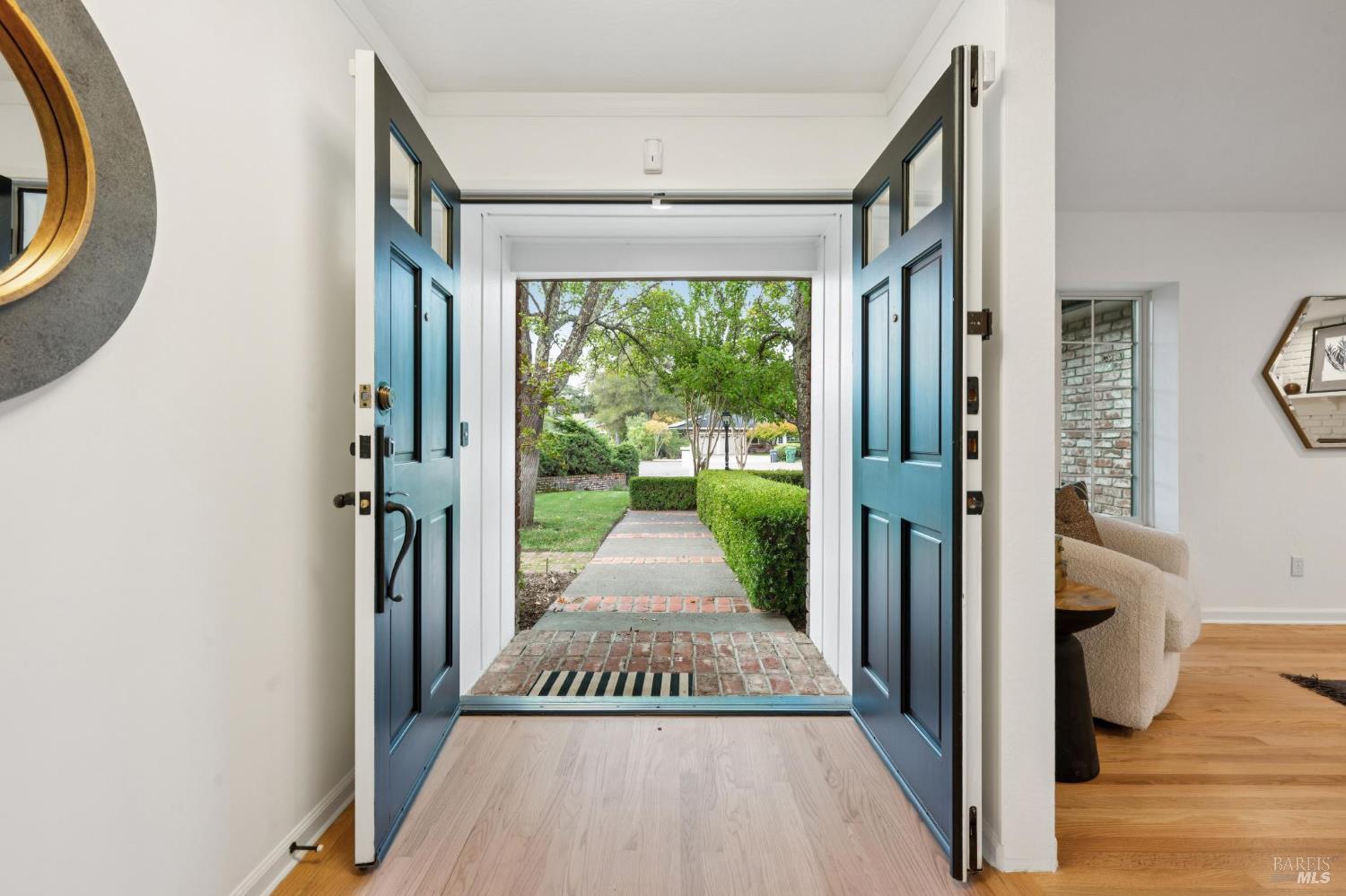 Detail Gallery Image 7 of 31 For 49 Don Timoteo Ct, Sonoma,  CA 95476 - 3 Beds | 3 Baths