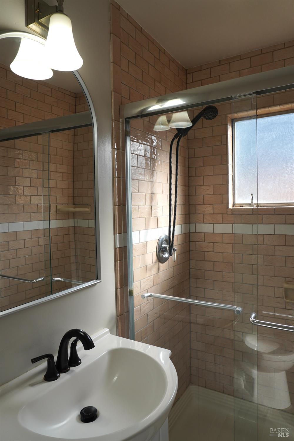 Detail Gallery Image 22 of 30 For 1115 Sereno Dr, Vallejo,  CA 94589 - 3 Beds | 2 Baths