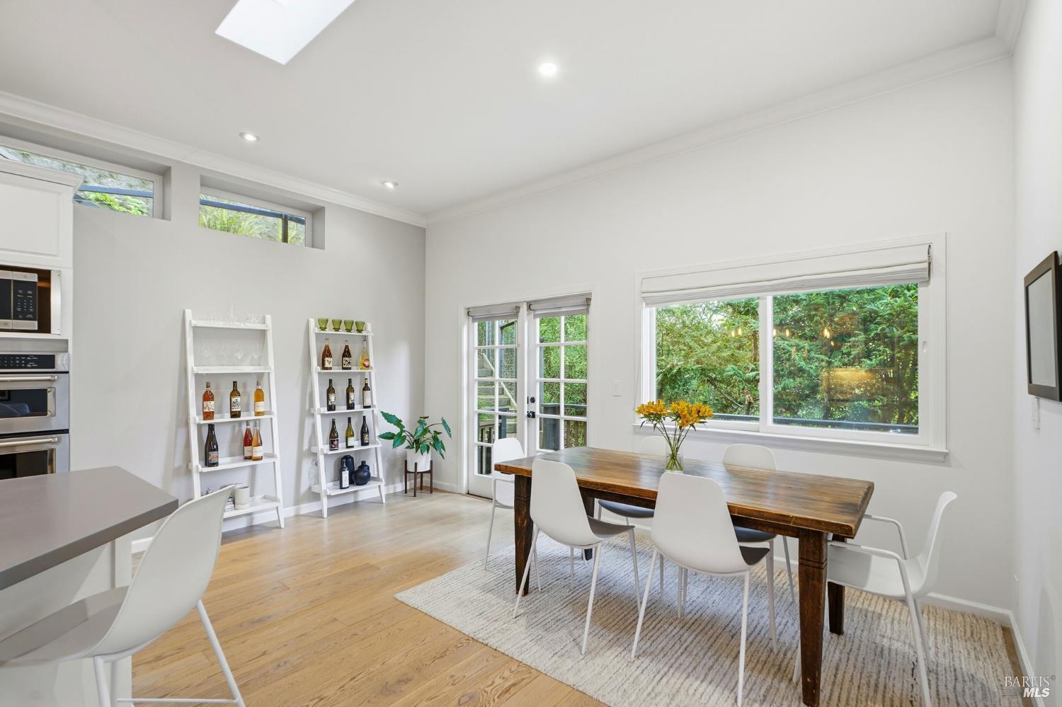 Detail Gallery Image 12 of 35 For 58 Berkeley Ave, San Anselmo,  CA 94960 - 3 Beds | 2 Baths