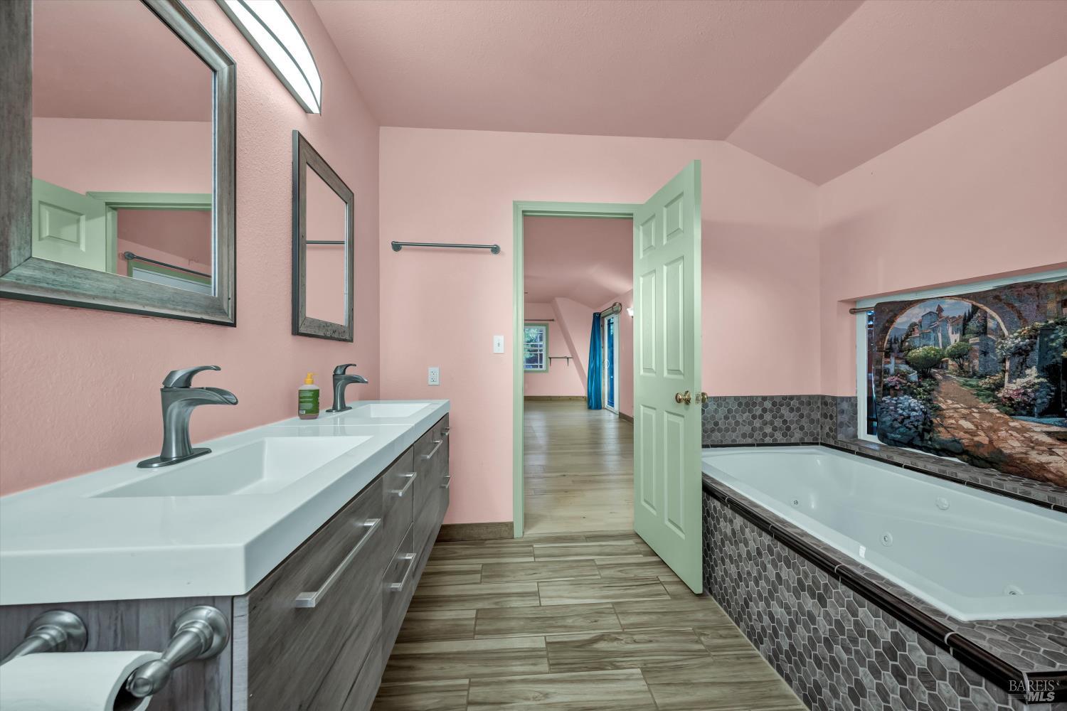 Detail Gallery Image 36 of 54 For 2750 Lakeshore Blvd, Upper Lake,  CA 95485 - 4 Beds | 6 Baths