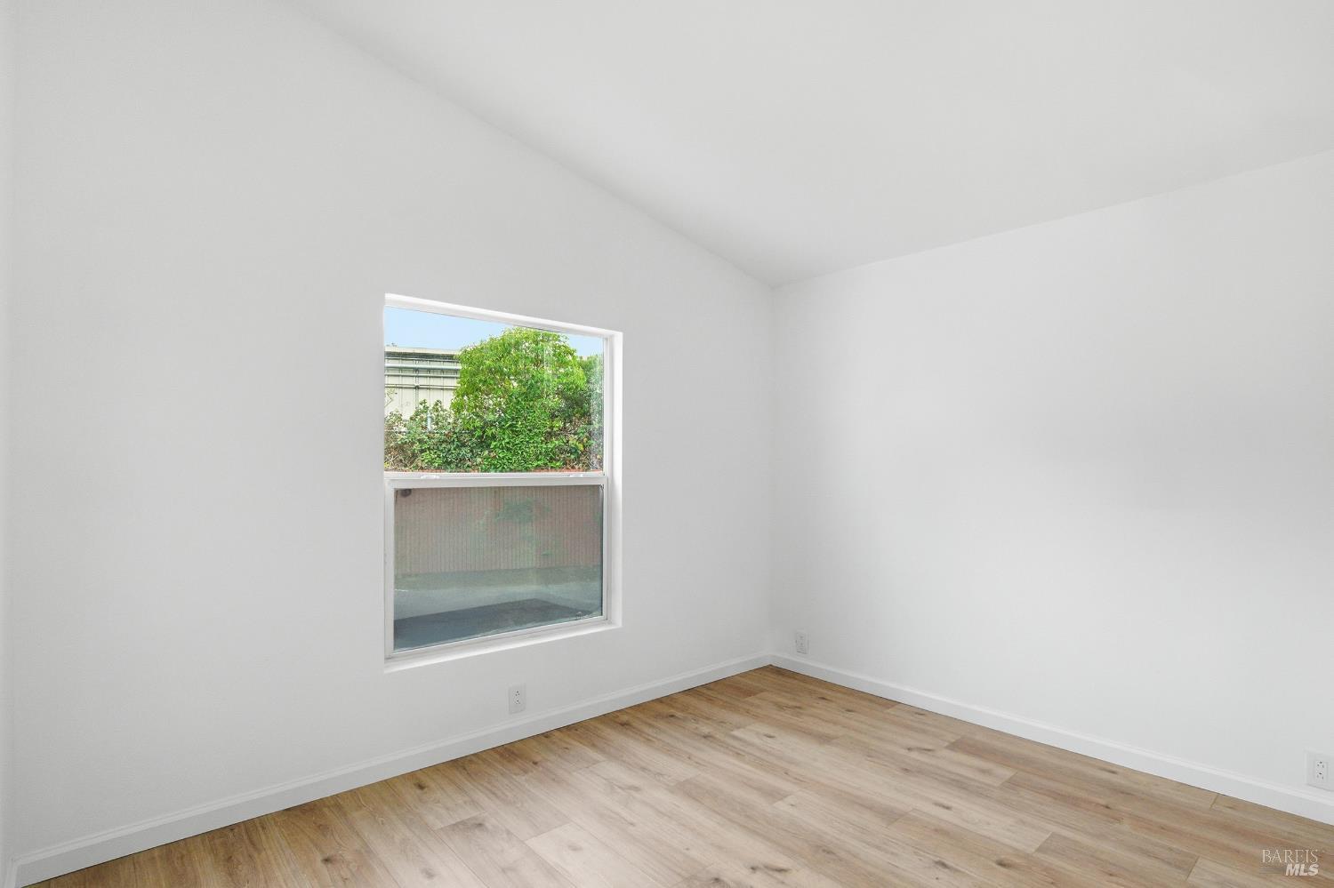 Detail Gallery Image 26 of 39 For 3455 Santa Rosa Ave 8, Santa Rosa,  CA 95407 - 3 Beds | 2 Baths