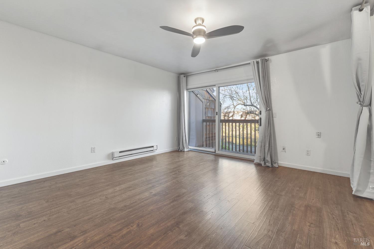 Detail Gallery Image 28 of 37 For 1493 Parkway Dr, Rohnert Park,  CA 94928 - 2 Beds | 1/1 Baths