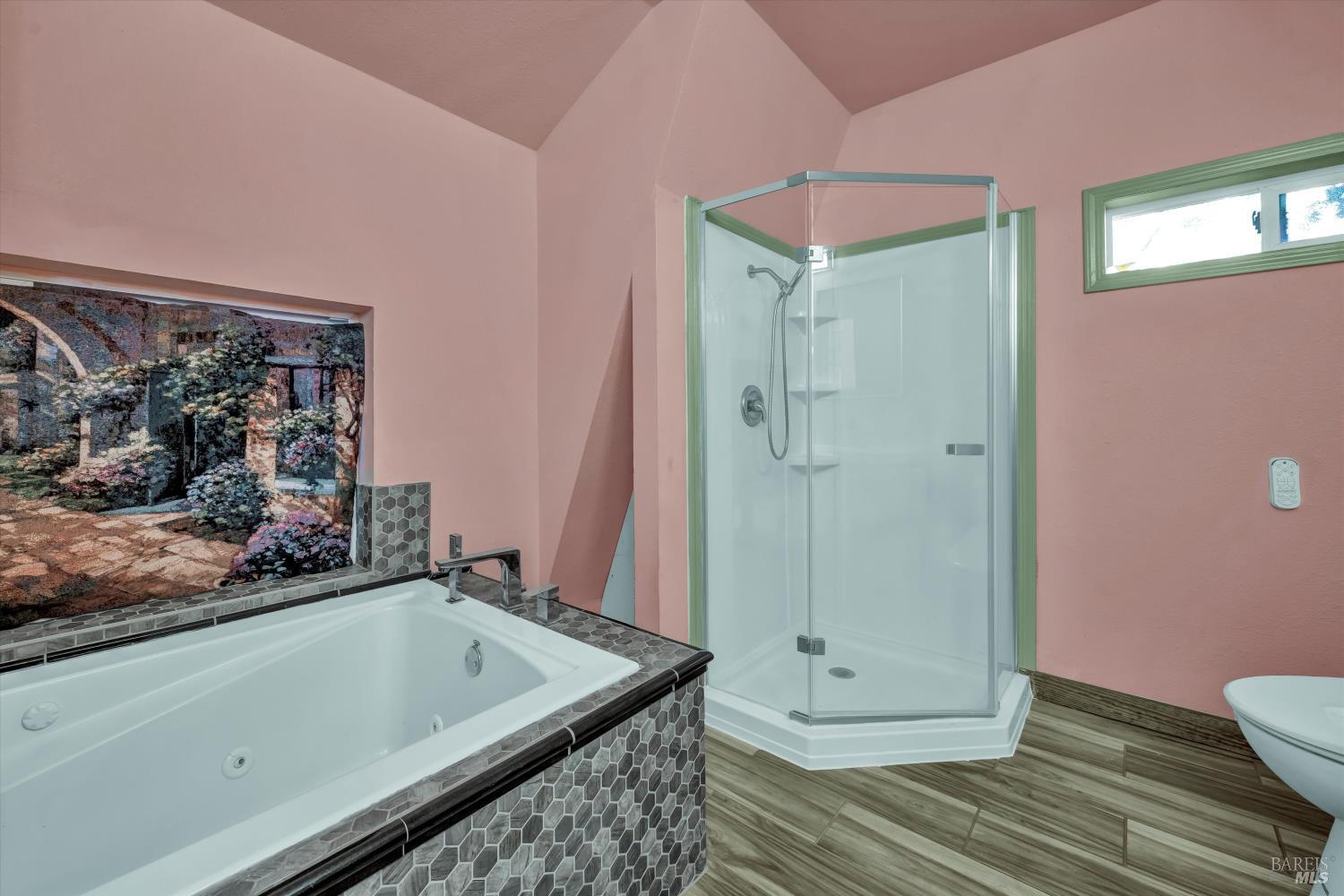 Detail Gallery Image 37 of 54 For 2750 Lakeshore Blvd, Upper Lake,  CA 95485 - 4 Beds | 6 Baths