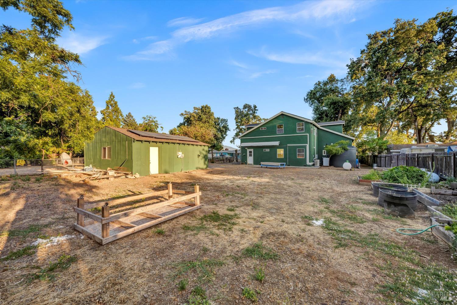 Detail Gallery Image 12 of 54 For 2750 Lakeshore Blvd, Upper Lake,  CA 95485 - 4 Beds | 6 Baths