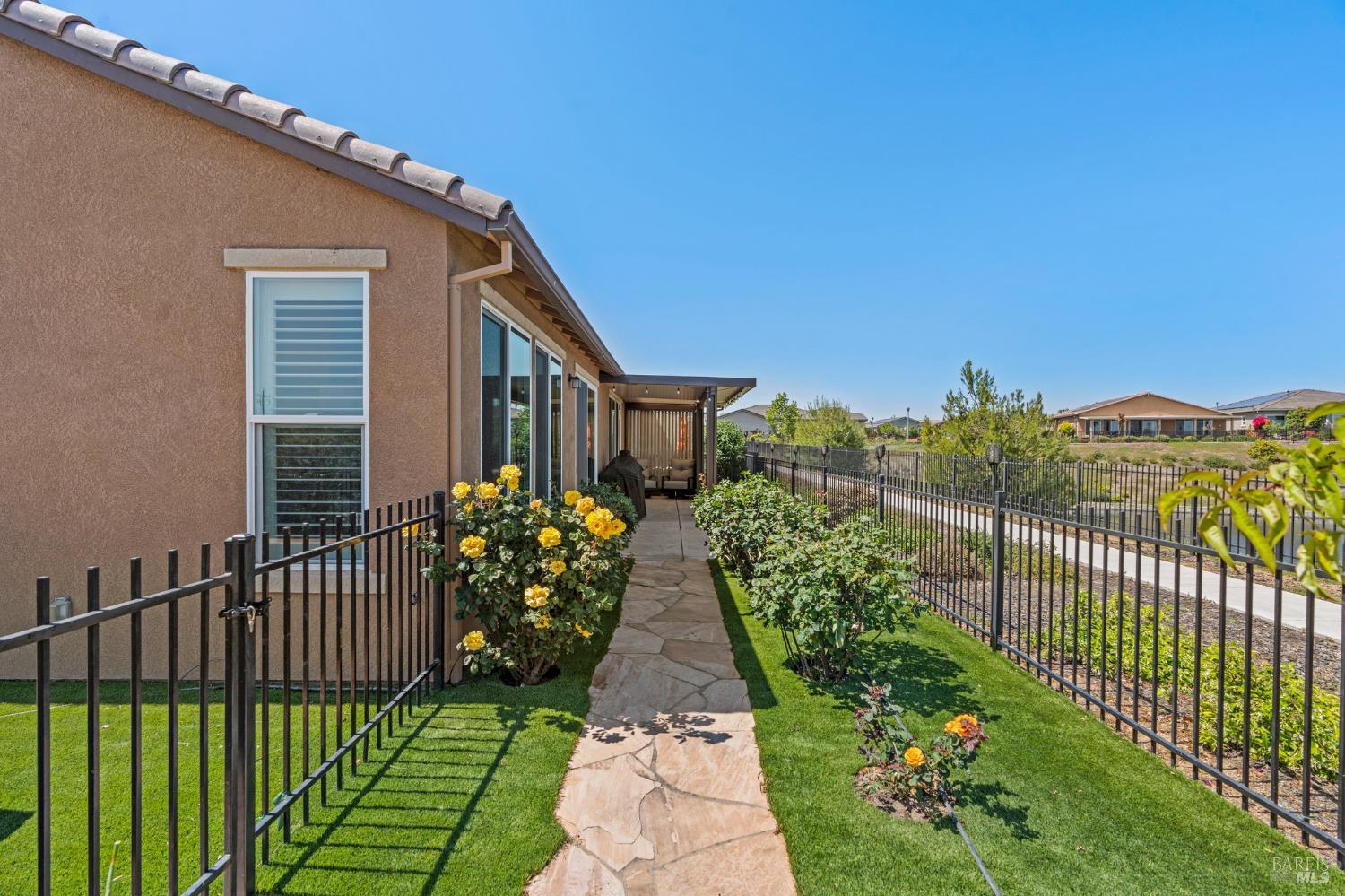 Detail Gallery Image 32 of 87 For 377 Silver Ridge Dr, Rio Vista,  CA 94571 - 2 Beds | 2/1 Baths