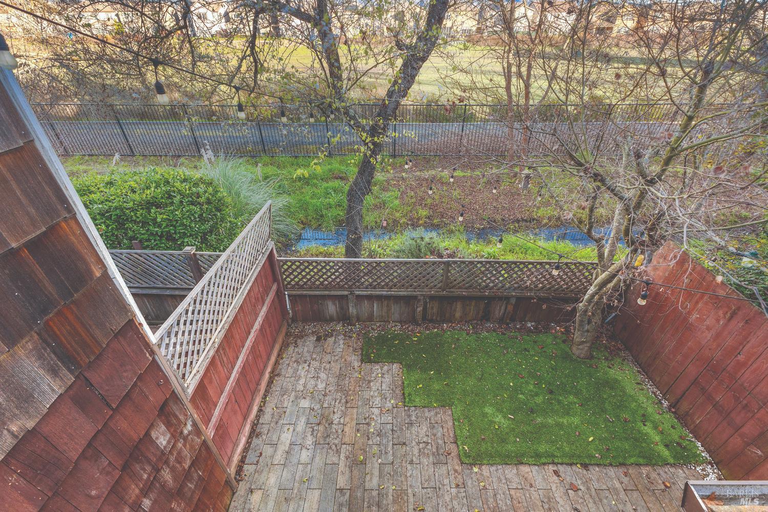 Detail Gallery Image 33 of 37 For 1493 Parkway Dr, Rohnert Park,  CA 94928 - 2 Beds | 1/1 Baths