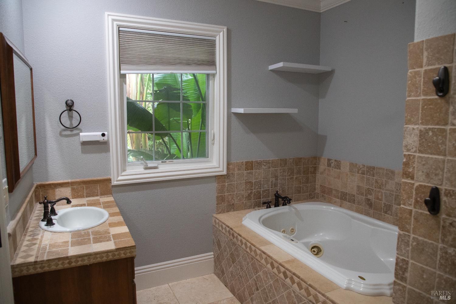 Detail Gallery Image 23 of 41 For 504 Palms Dr, Martinez,  CA 94553 - 3 Beds | 2 Baths