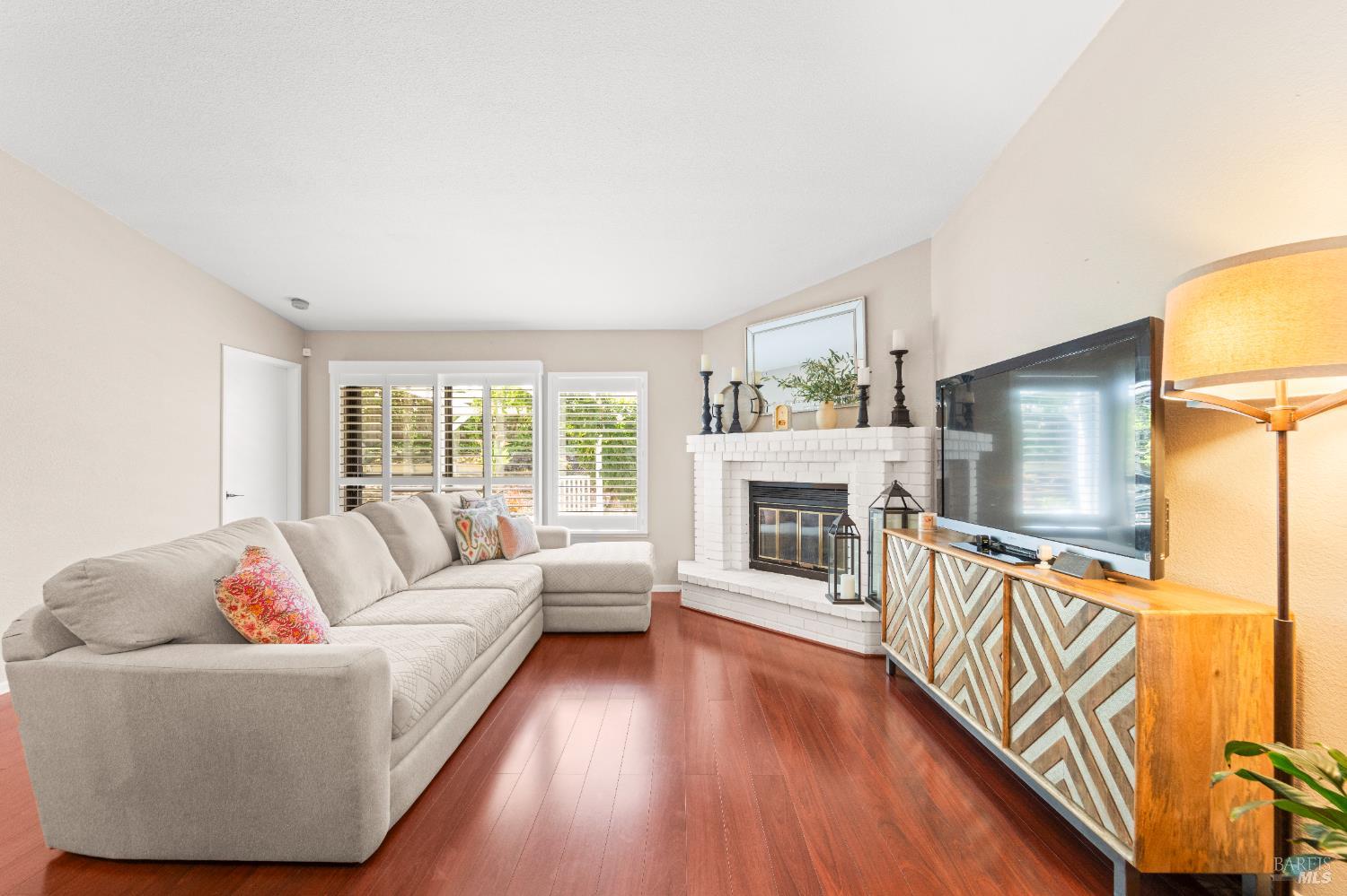 Detail Gallery Image 7 of 38 For 373 Clydesdale Dr, Vallejo,  CA 94591 - 3 Beds | 2 Baths