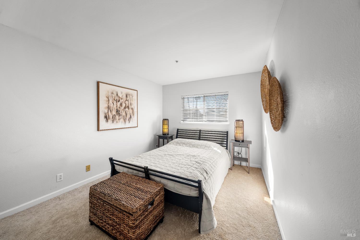 Detail Gallery Image 24 of 39 For 1757 Burgundy Ct, Petaluma,  CA 94954 - 3 Beds | 2 Baths