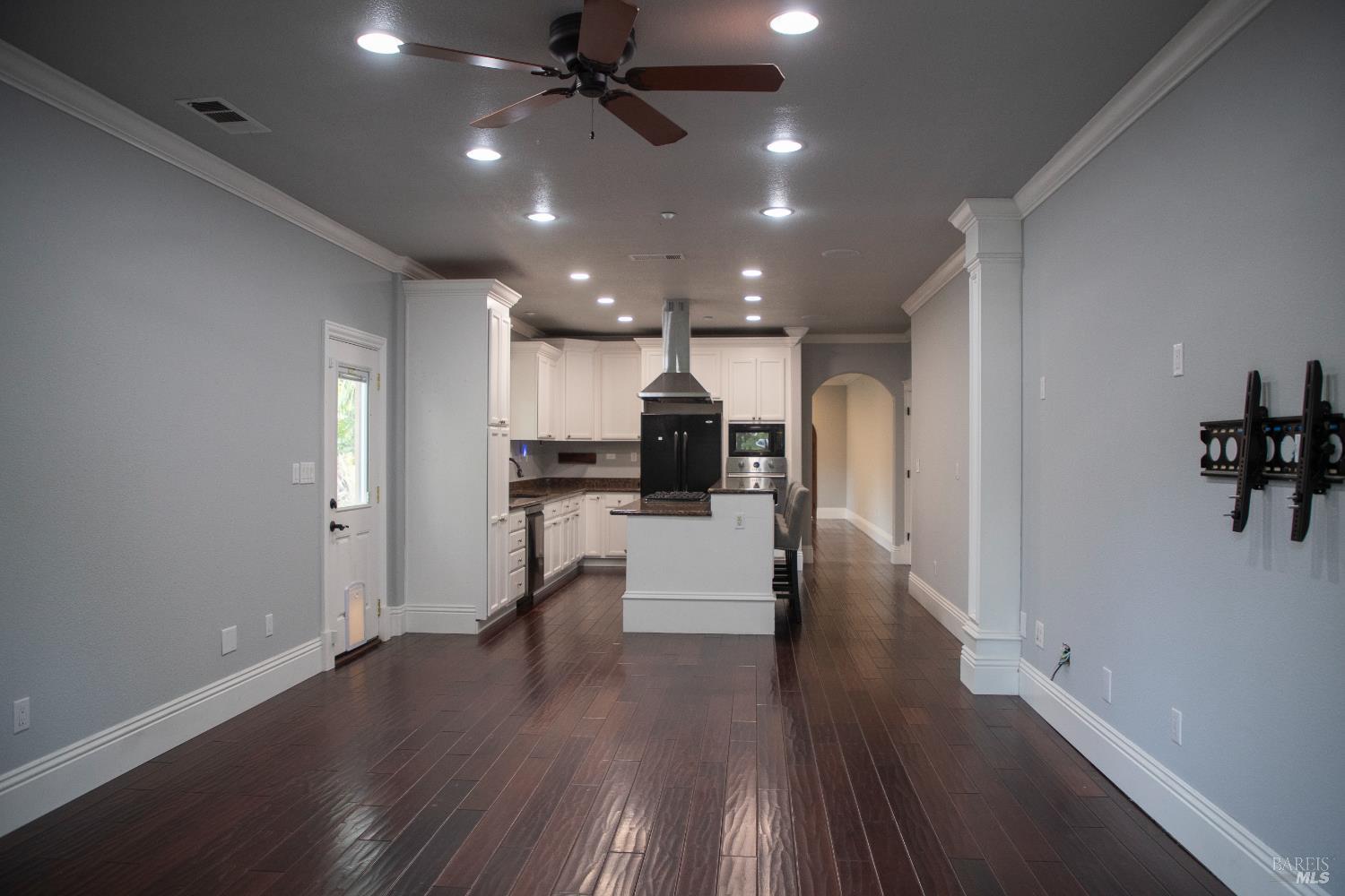 Detail Gallery Image 11 of 41 For 504 Palms Dr, Martinez,  CA 94553 - 3 Beds | 2 Baths