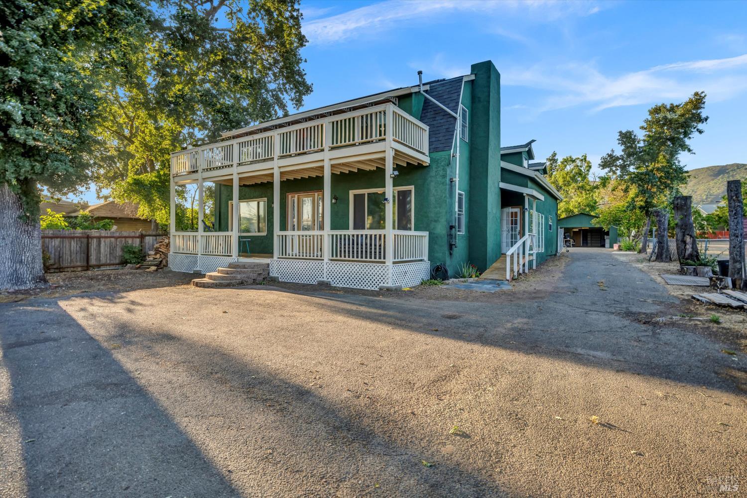 Detail Gallery Image 7 of 54 For 2750 Lakeshore Blvd, Upper Lake,  CA 95485 - 4 Beds | 6 Baths