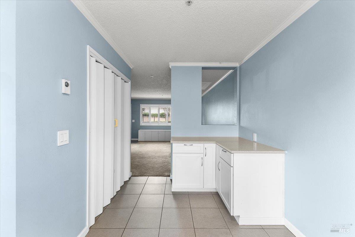 Detail Gallery Image 8 of 29 For 1003 Golf Course Dr, Rohnert Park,  CA 94928 - 2 Beds | 1/1 Baths