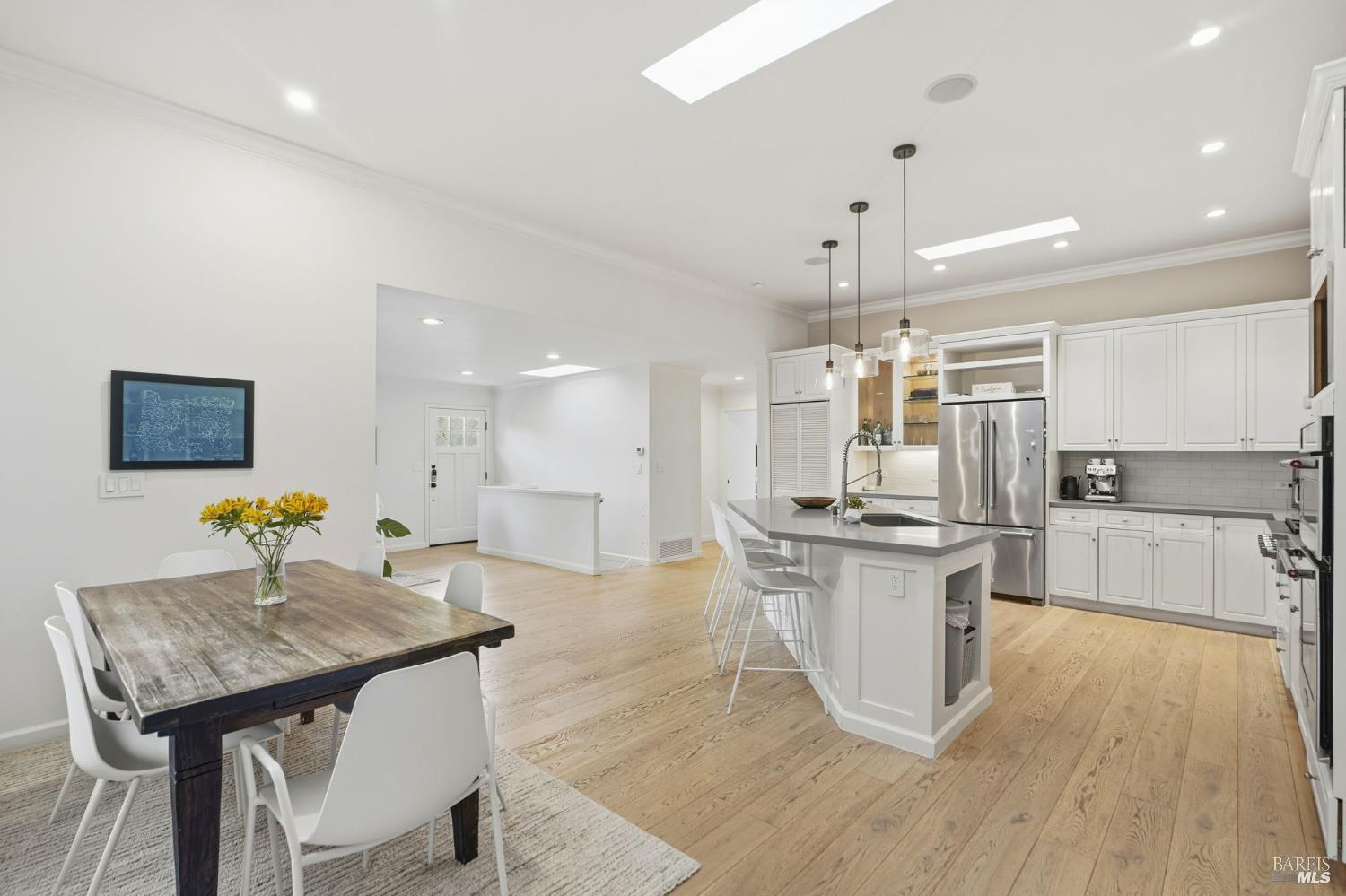 Detail Gallery Image 14 of 35 For 58 Berkeley Ave, San Anselmo,  CA 94960 - 3 Beds | 2 Baths