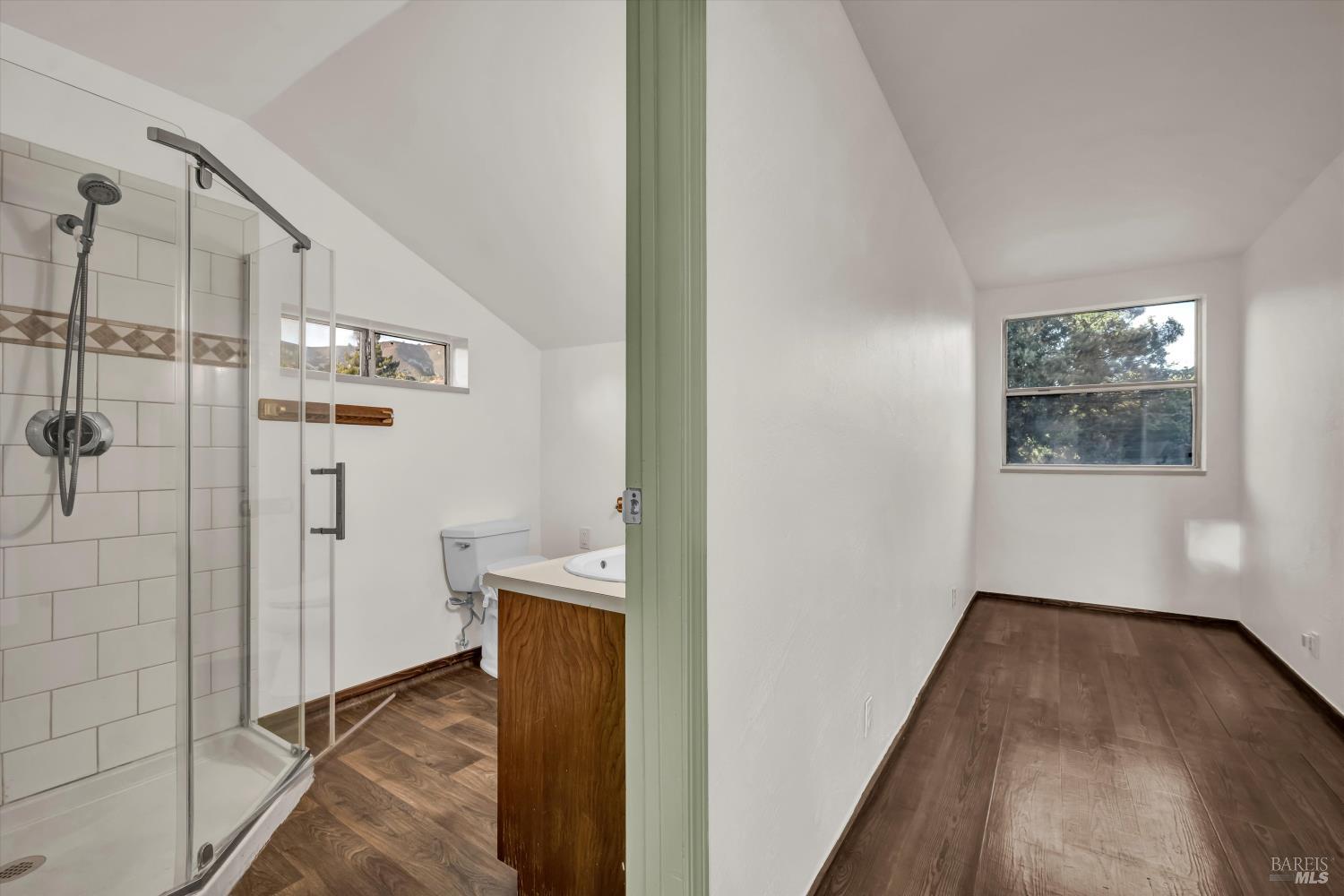 Detail Gallery Image 44 of 54 For 2750 Lakeshore Blvd, Upper Lake,  CA 95485 - 4 Beds | 6 Baths