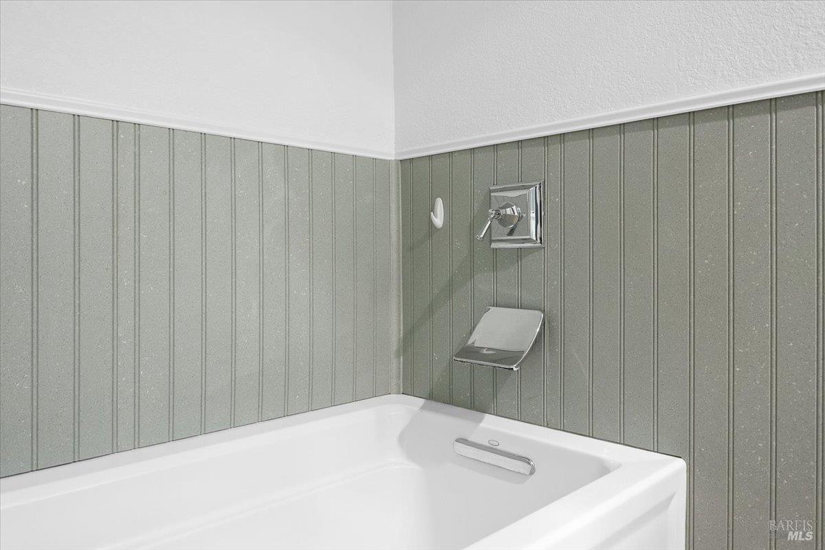 Detail Gallery Image 20 of 29 For 1003 Golf Course Dr, Rohnert Park,  CA 94928 - 2 Beds | 1/1 Baths