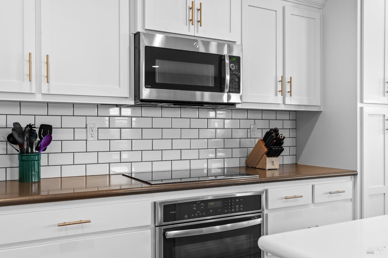 Detail Gallery Image 13 of 87 For 377 Silver Ridge Dr, Rio Vista,  CA 94571 - 2 Beds | 2/1 Baths