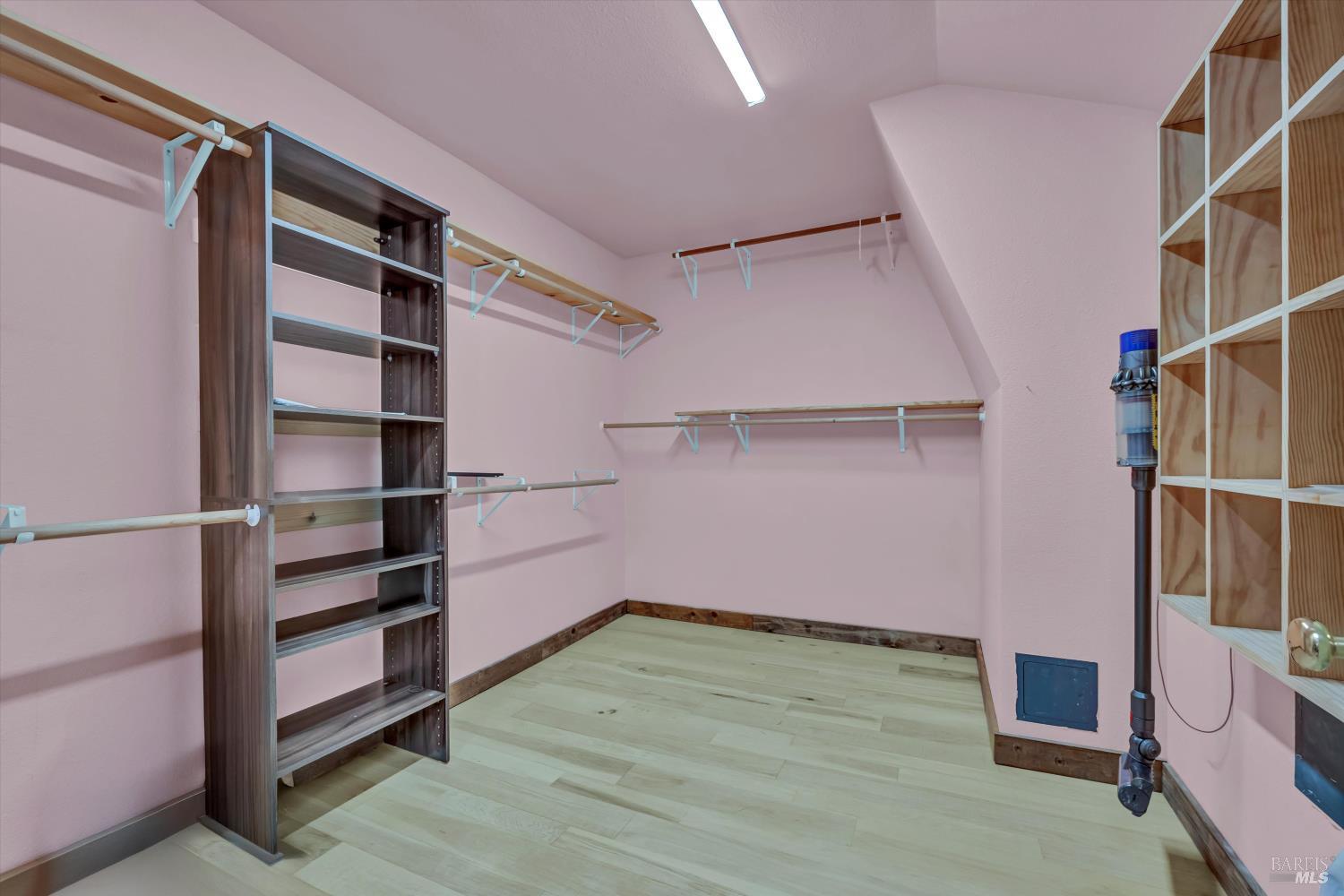 Detail Gallery Image 35 of 54 For 2750 Lakeshore Blvd, Upper Lake,  CA 95485 - 4 Beds | 6 Baths