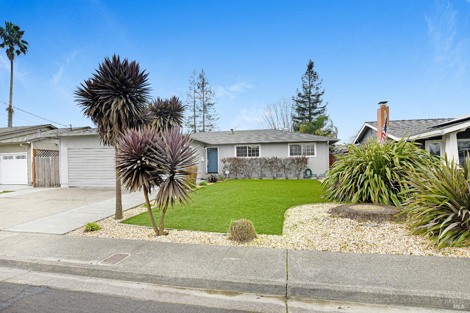 Detail Gallery Image 2 of 38 For 7257 Belita Ave, Rohnert Park,  CA 94928 - 4 Beds | 2 Baths