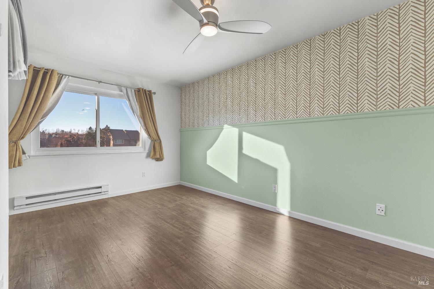 Detail Gallery Image 23 of 37 For 1493 Parkway Dr, Rohnert Park,  CA 94928 - 2 Beds | 1/1 Baths