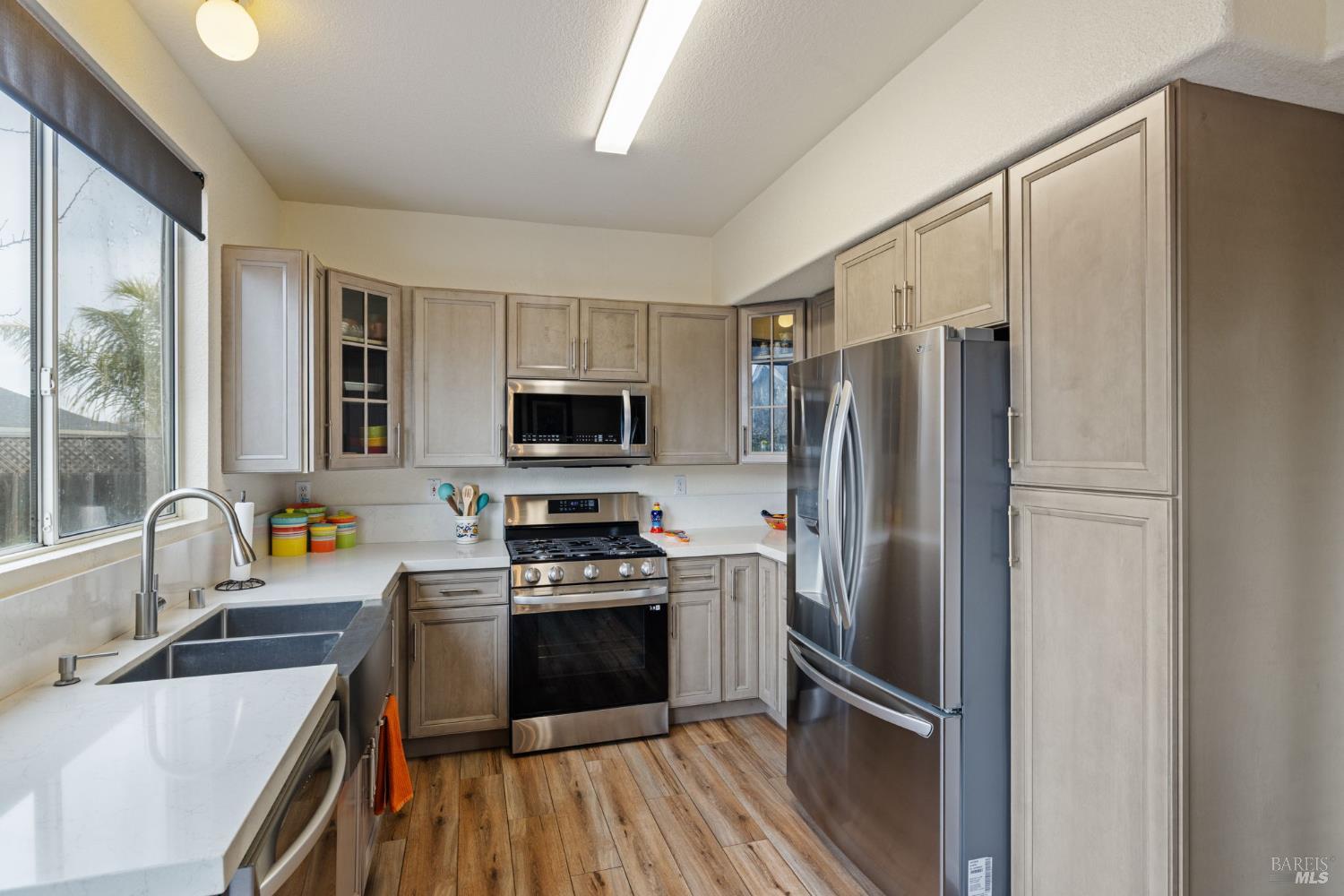 Detail Gallery Image 21 of 46 For 2305 Malachite Way, Santa Rosa,  CA 95404 - 3 Beds | 2/1 Baths