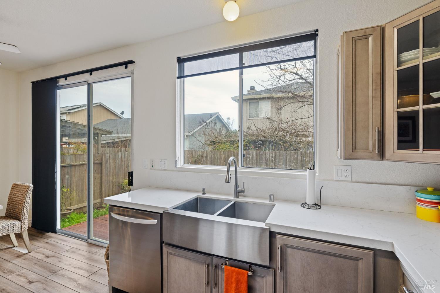 Detail Gallery Image 20 of 46 For 2305 Malachite Way, Santa Rosa,  CA 95404 - 3 Beds | 2/1 Baths