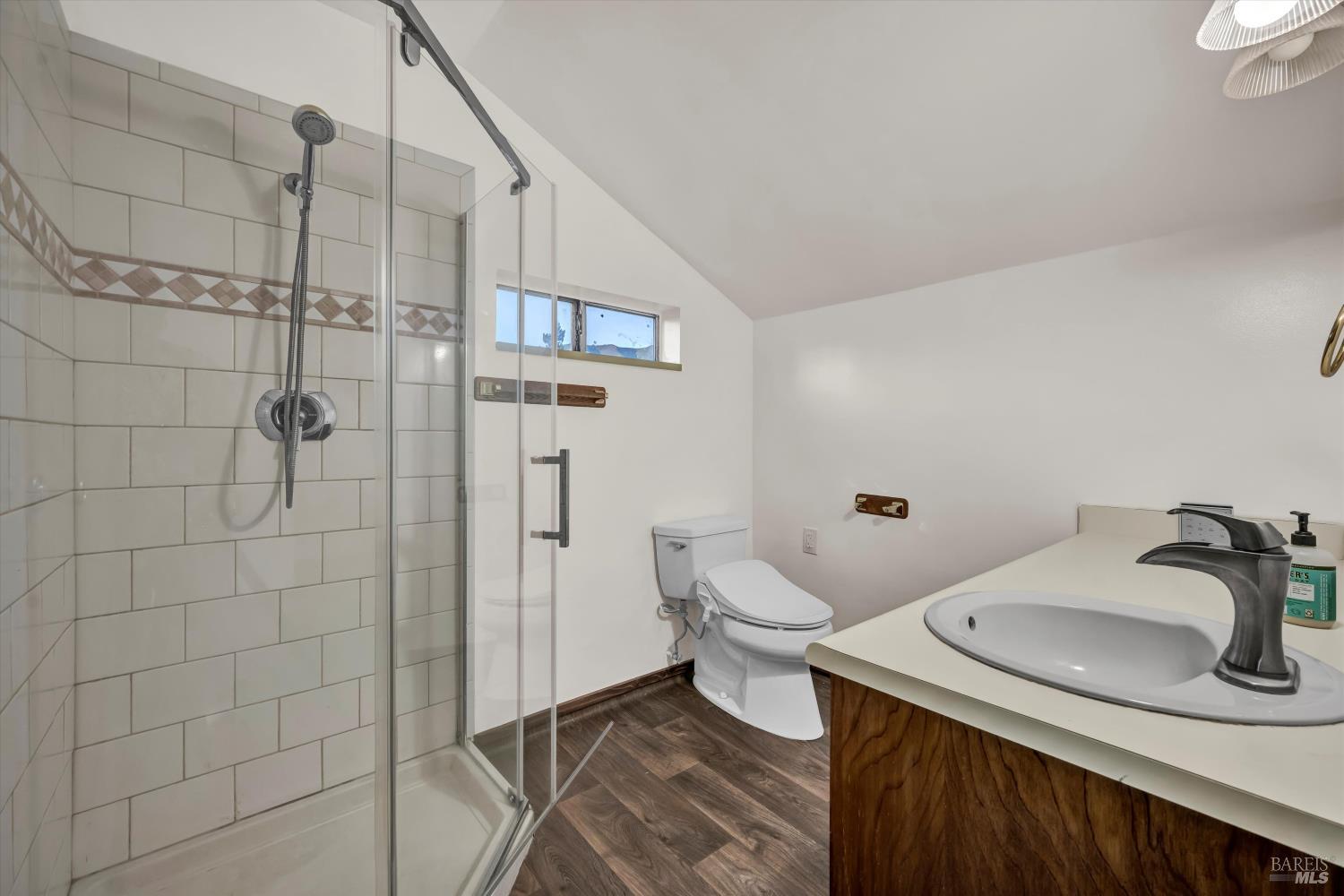 Detail Gallery Image 45 of 54 For 2750 Lakeshore Blvd, Upper Lake,  CA 95485 - 4 Beds | 6 Baths