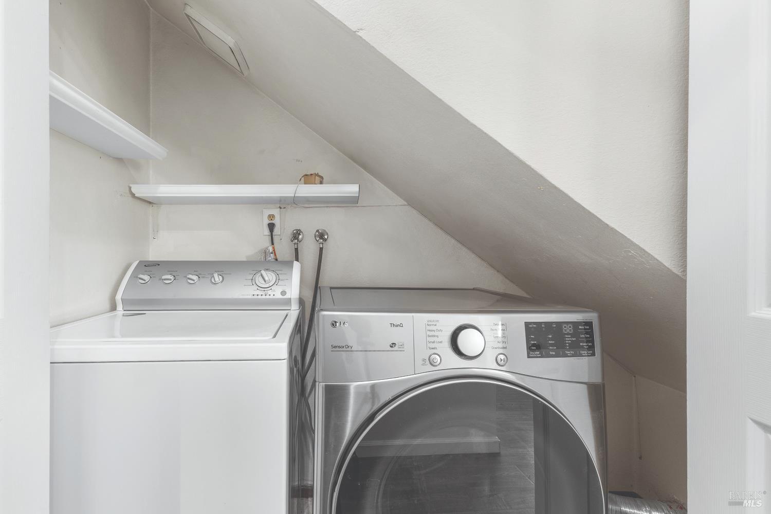 Detail Gallery Image 20 of 37 For 1493 Parkway Dr, Rohnert Park,  CA 94928 - 2 Beds | 1/1 Baths